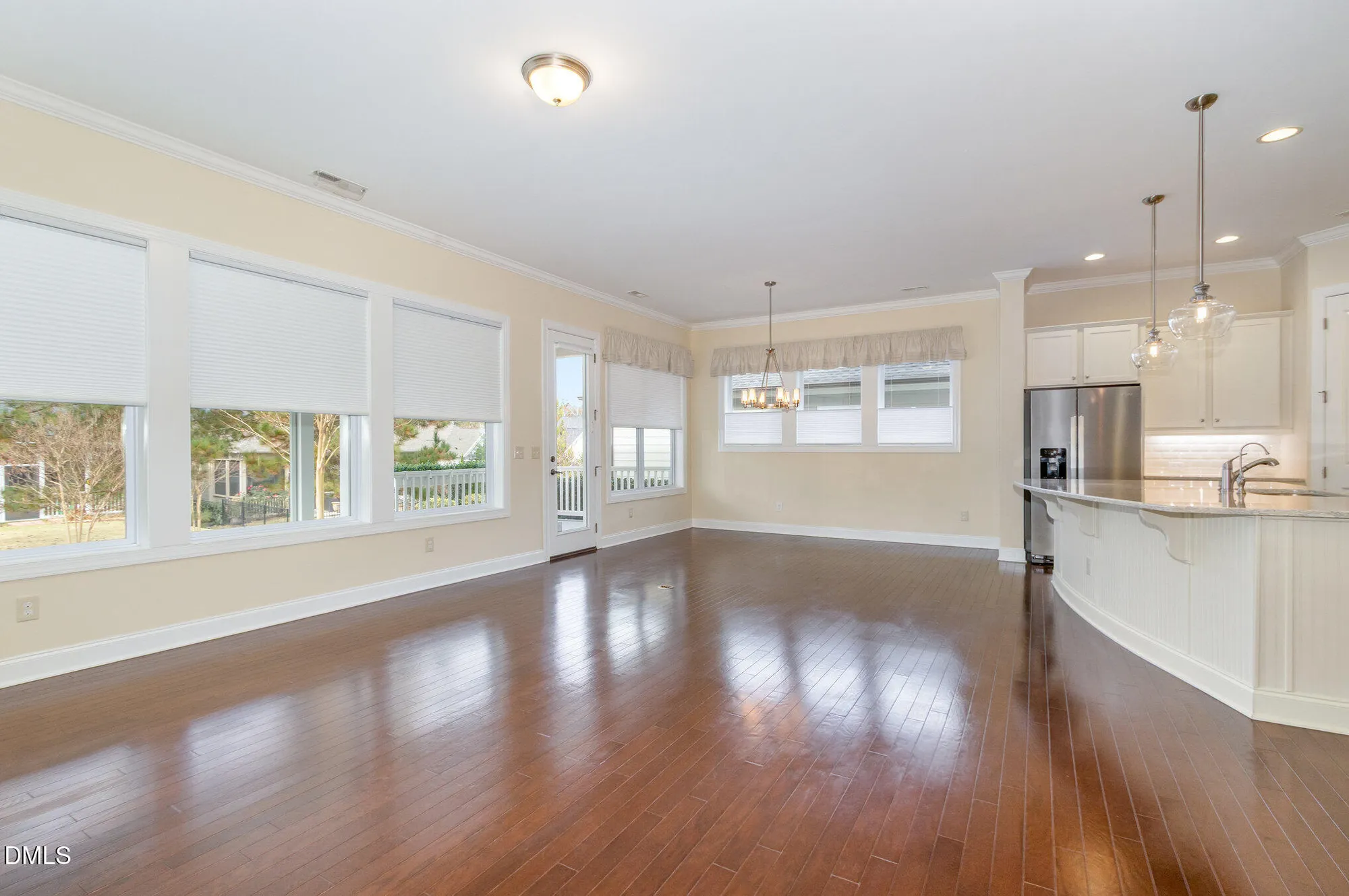 Property Slideshow image 11 of 56 | 105 coventry ln, Chapel Hill, NC, 27516