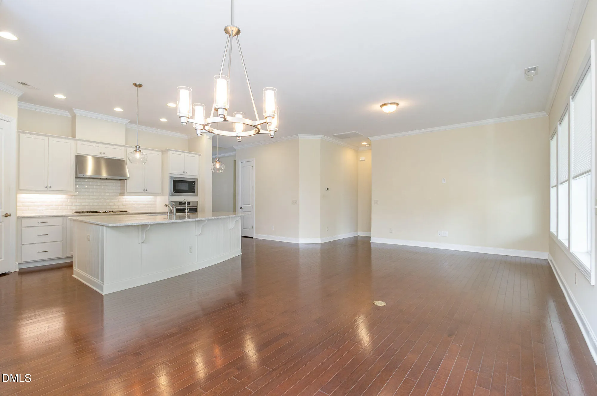 Property Slideshow image 15 of 56 | 105 coventry ln, Chapel Hill, NC, 27516