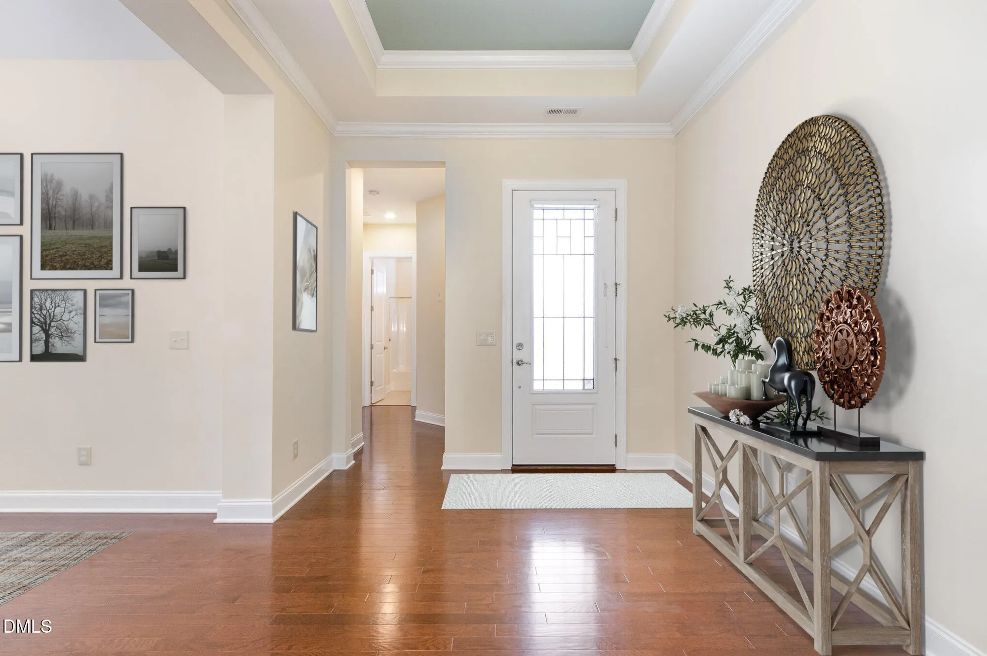 Property Slideshow image 4 of 56 | 105 coventry ln, Chapel Hill, NC, 27516