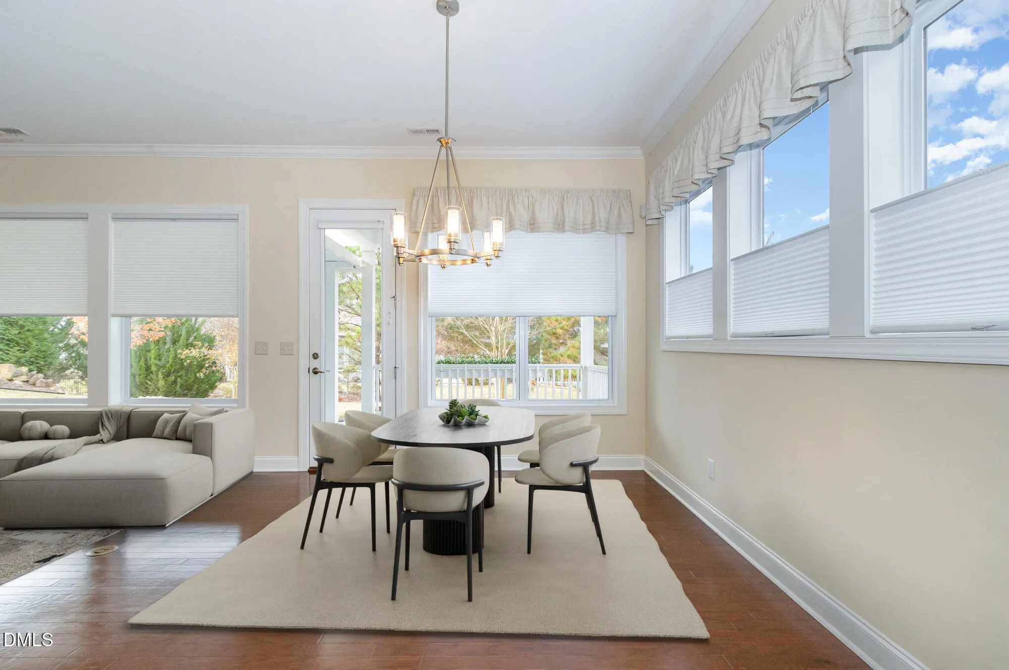 Property Slideshow image 20 of 56 | 105 coventry ln, Chapel Hill, NC, 27516