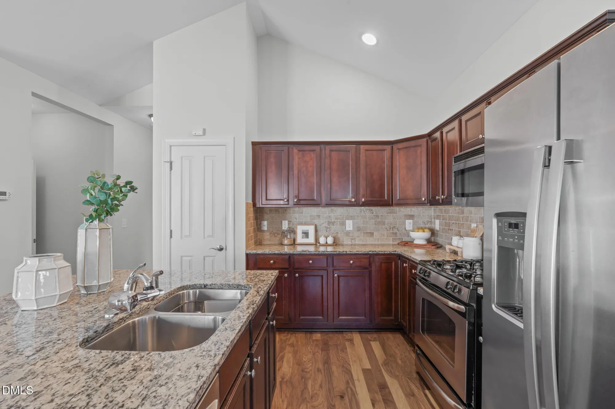 Property Slideshow image 9 of 38 | 5224 niagra dr, Chapel Hill, NC, 27517