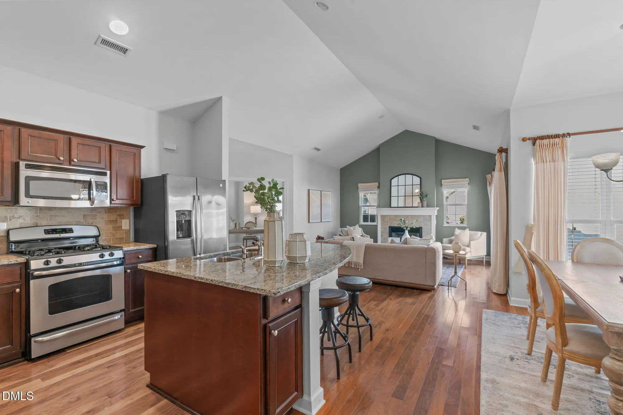 Property Slideshow image 16 of 38 | 5224 niagra dr, Chapel Hill, NC, 27517