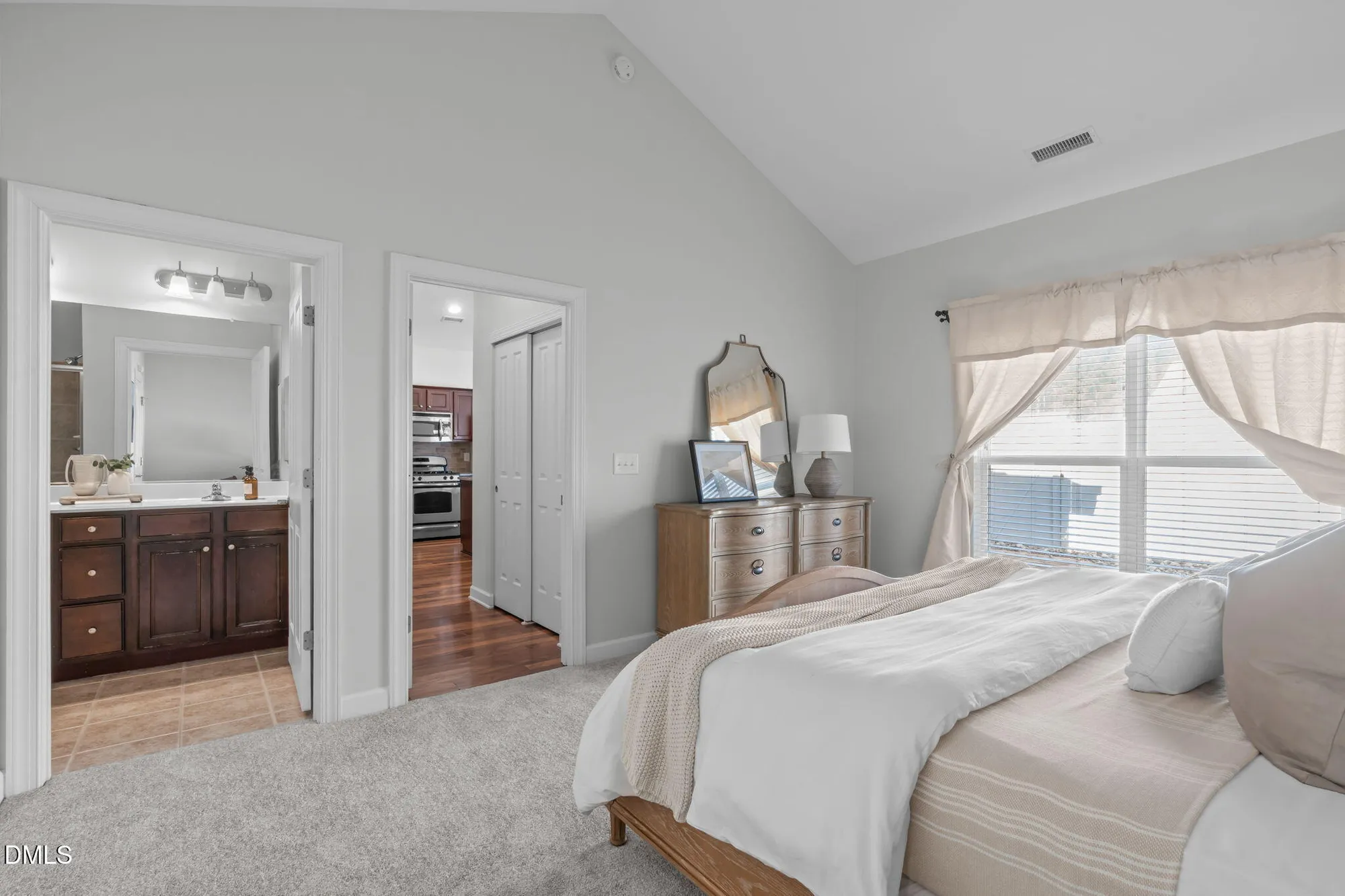 Property Slideshow image 18 of 38 | 5224 niagra dr, Chapel Hill, NC, 27517