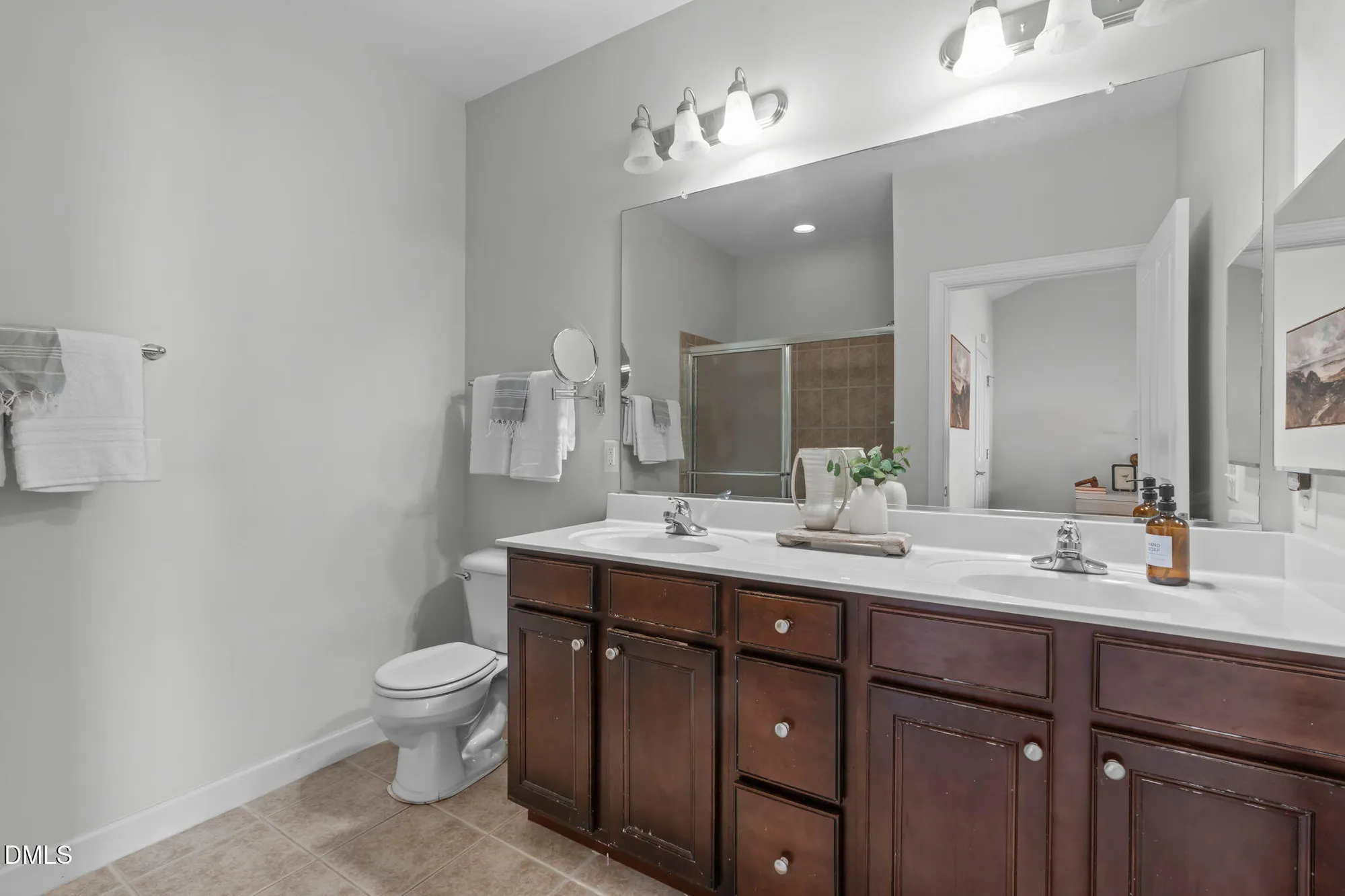 Property Slideshow image 19 of 38 | 5224 niagra dr, Chapel Hill, NC, 27517