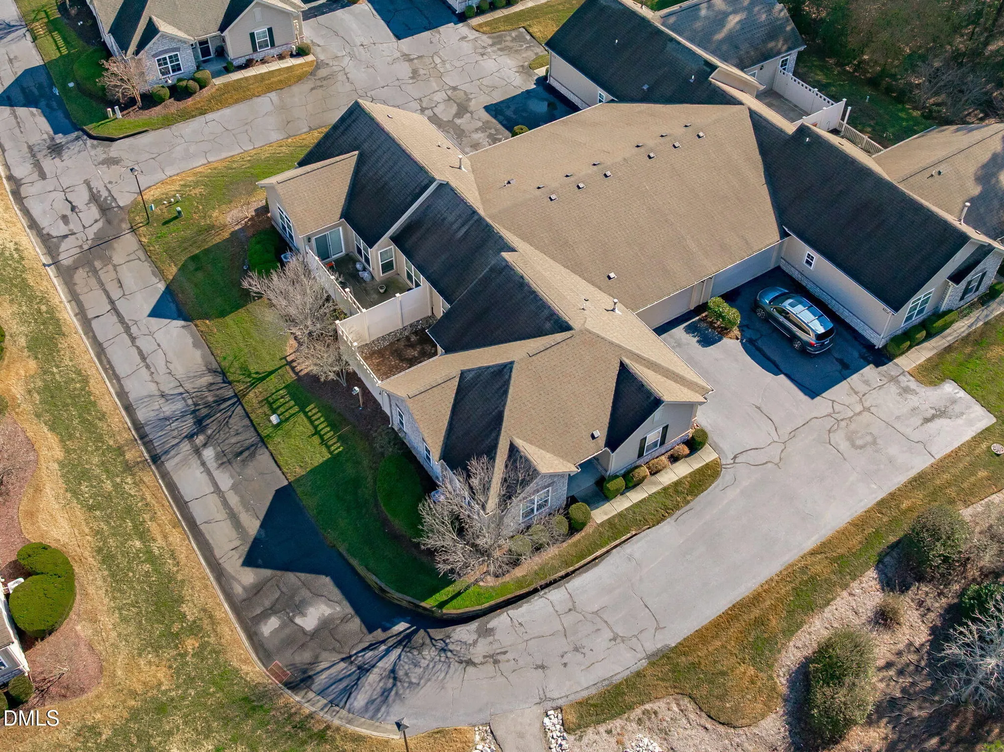 Property Slideshow image 33 of 38 | 5224 niagra dr, Chapel Hill, NC, 27517