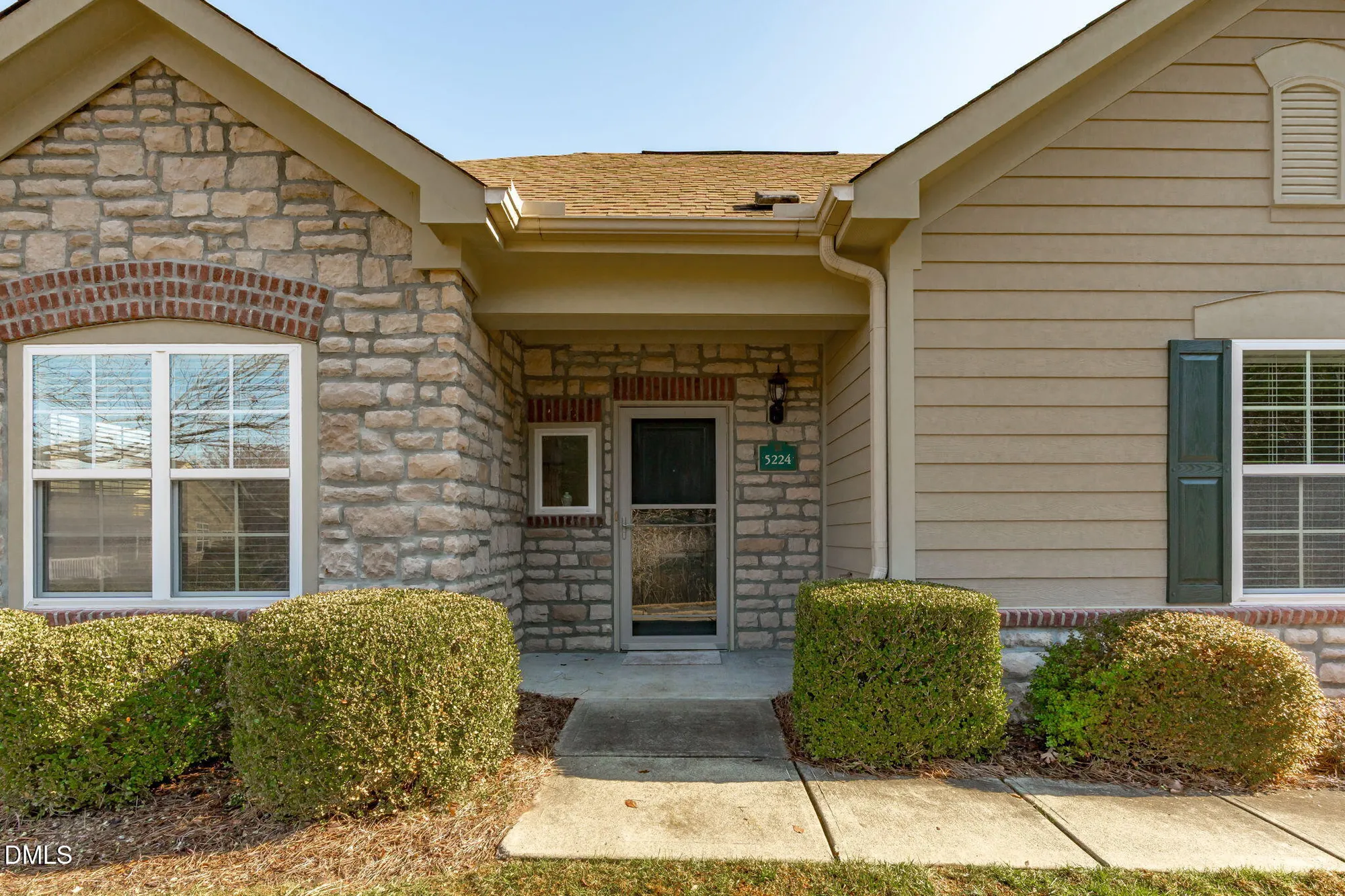 Property Slideshow image 28 of 38 | 5224 niagra dr, Chapel Hill, NC, 27517