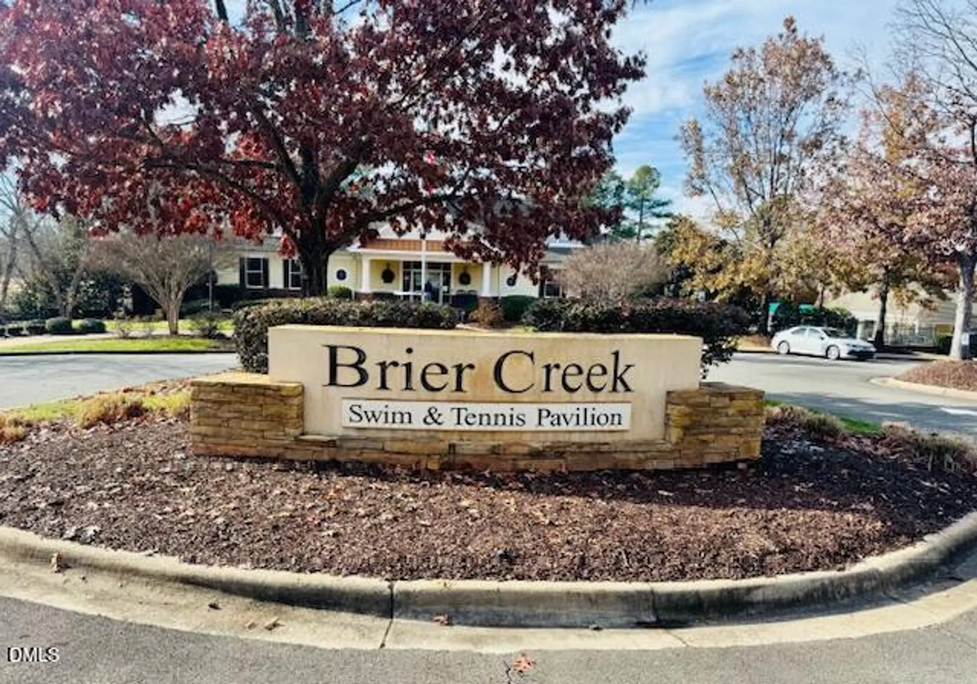 Property Slideshow image 29 of 31 | 11401 emerald creek dr, Raleigh, NC, 27617