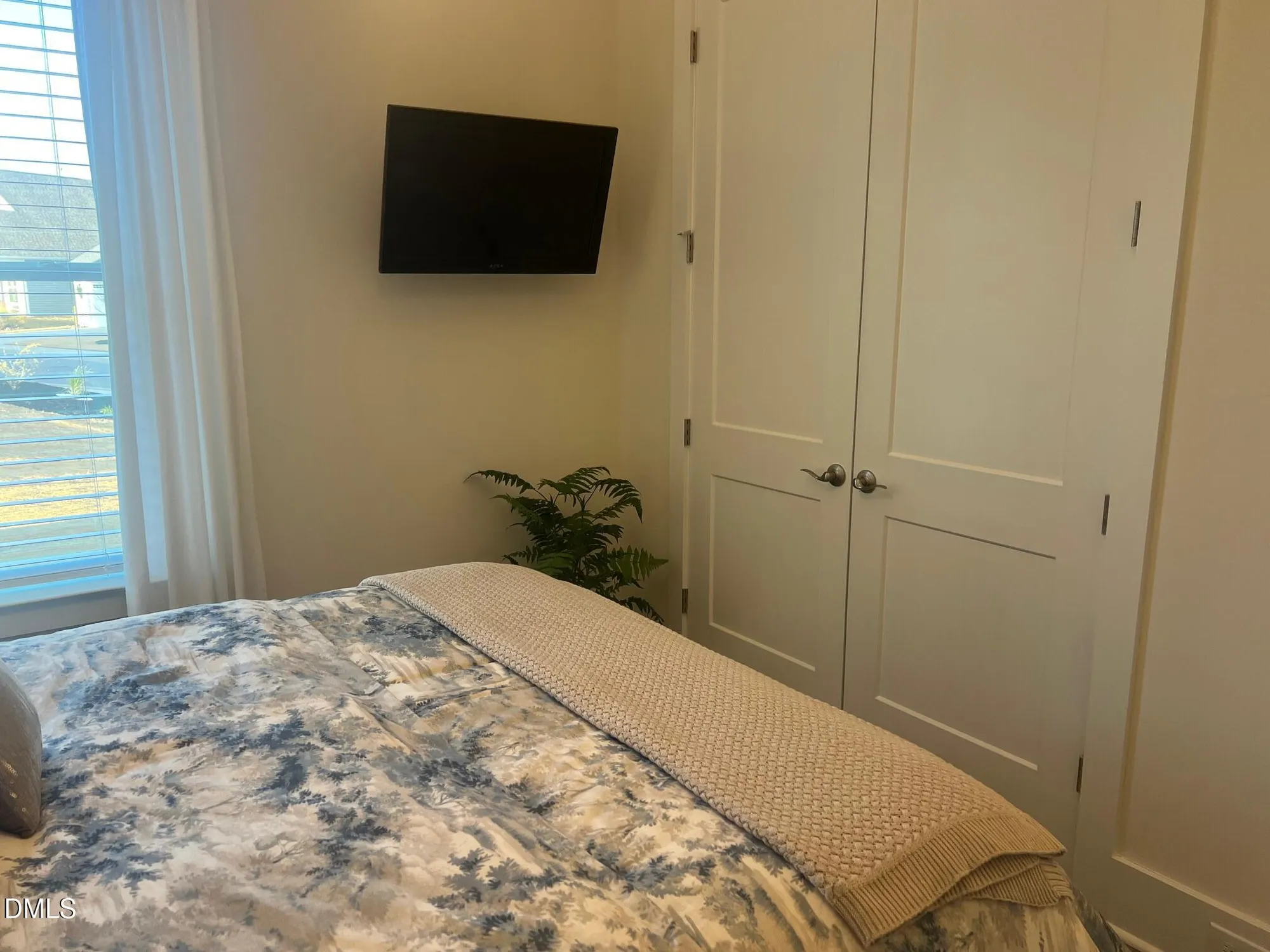 Property Slideshow image 10 of 25 | 425 warm wind dr, Clayton, NC, 27527