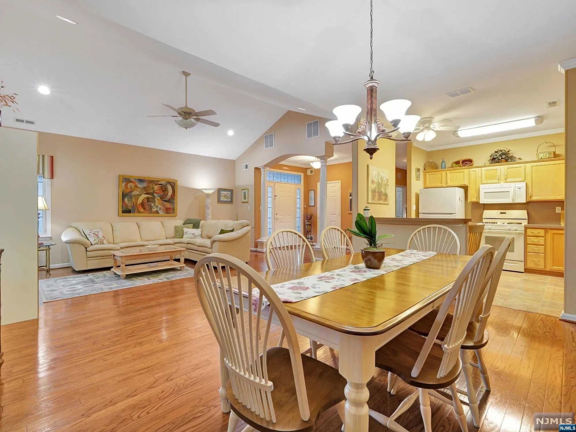 Property Slideshow image 12 of 36 | 13 gabriella cir, Manchester, NJ, 08759