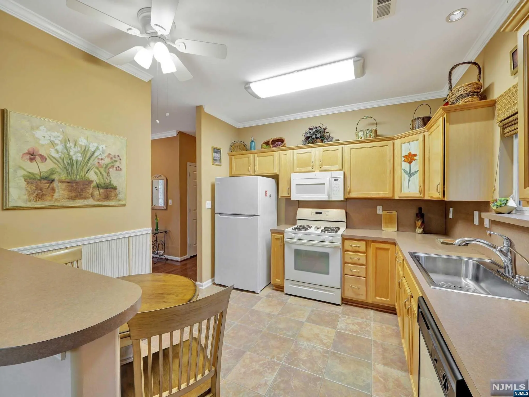 Property Slideshow image 16 of 36 | 13 gabriella cir, Manchester, NJ, 08759
