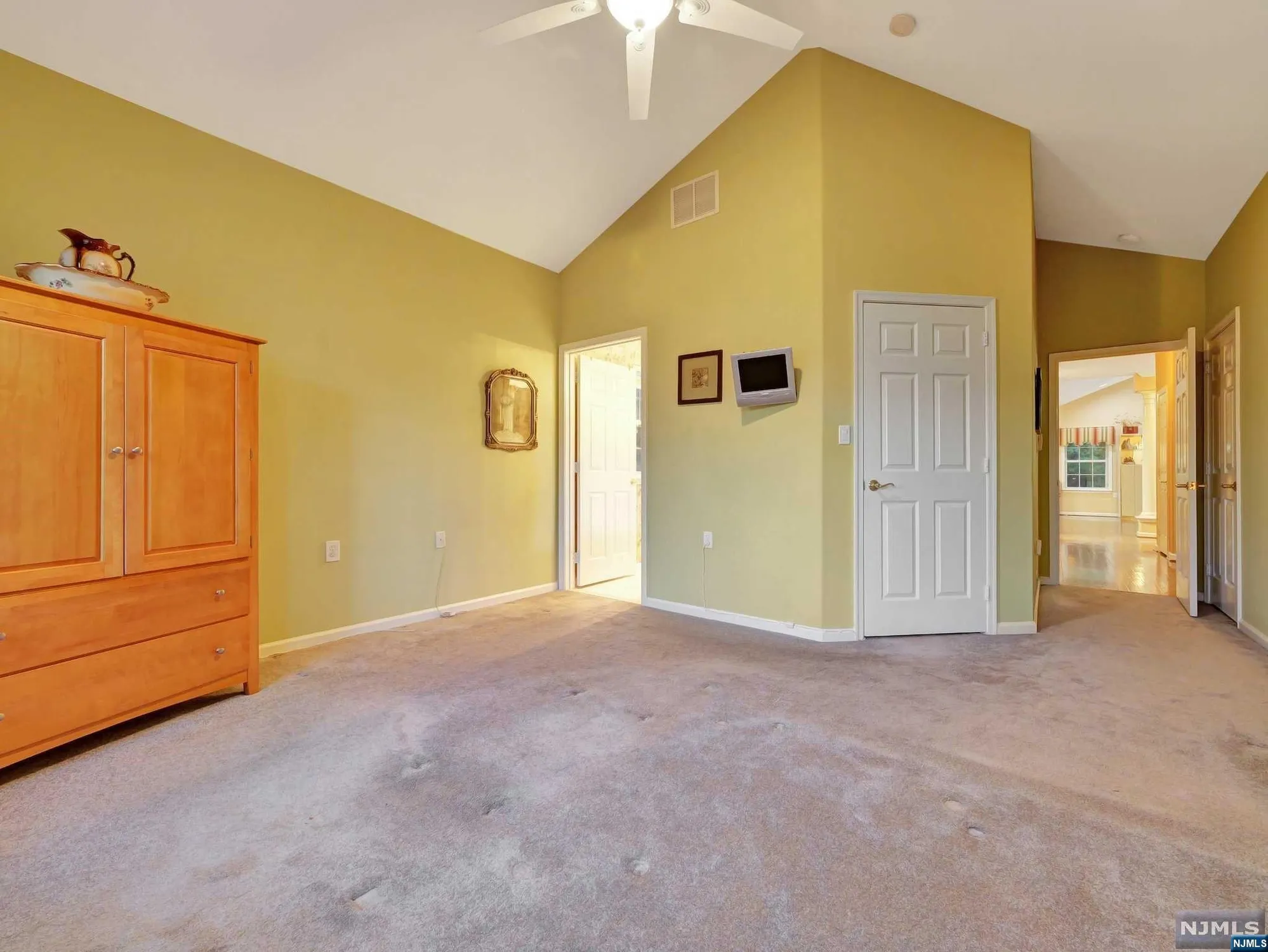 Property Slideshow image 19 of 36 | 13 gabriella cir, Manchester, NJ, 08759