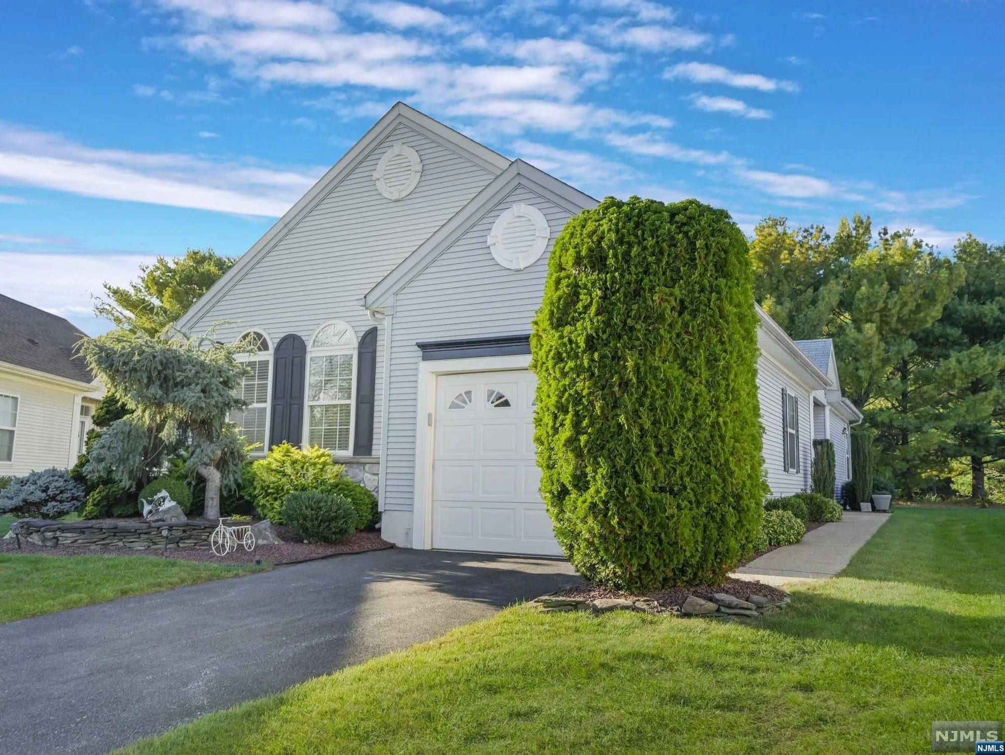 Property Slideshow image 25 of 36 | 13 gabriella cir, Manchester, NJ, 08759