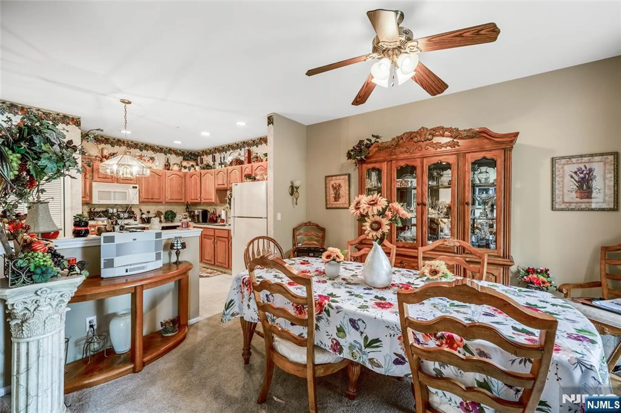 Property Slideshow image 4 of 20 | 7417 richmond rd, West Milford, NJ, 07480