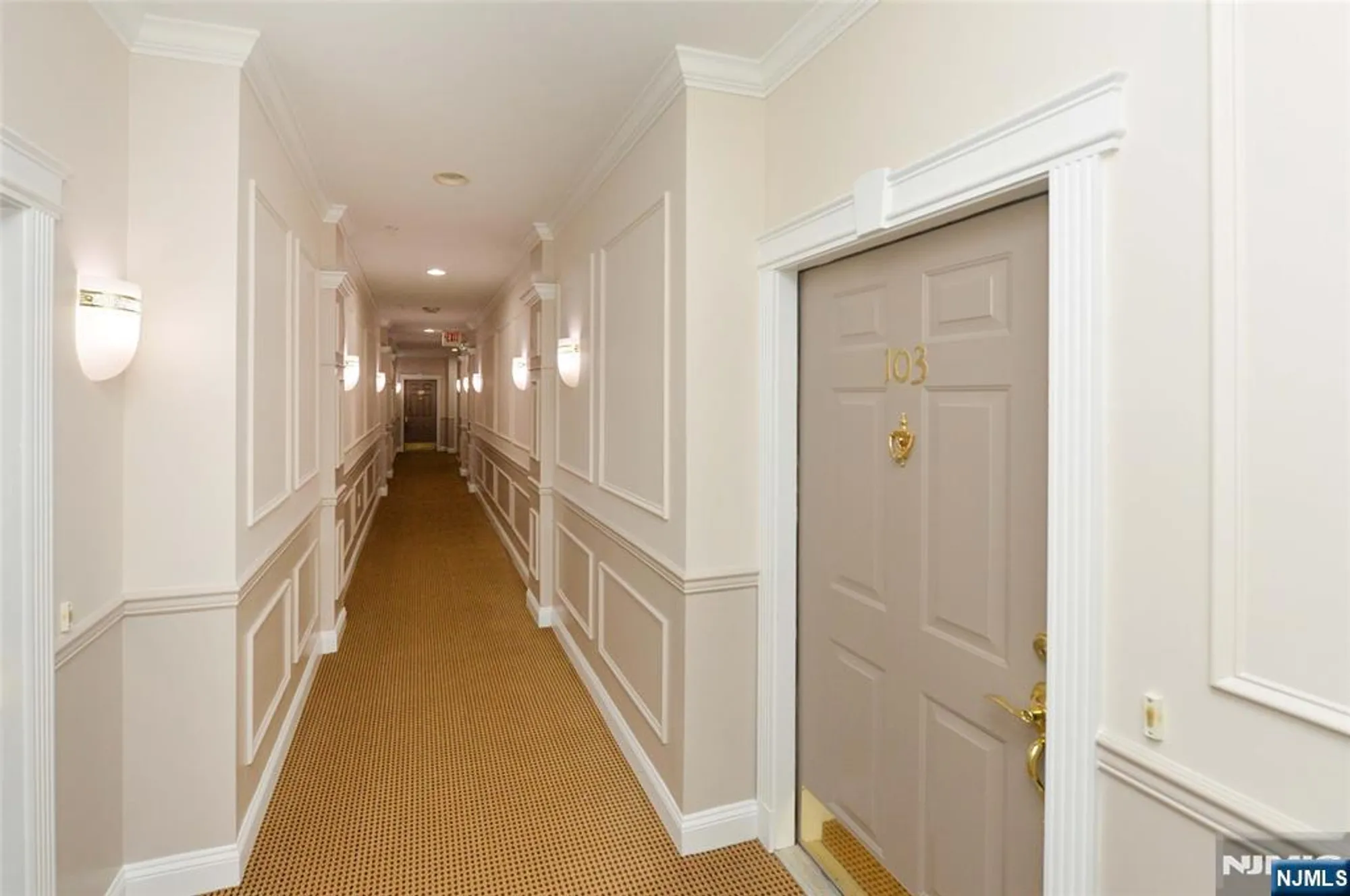 Property Slideshow image 18 of 25 | 103 four seasons dr # 103, Wayne, NJ, 07470