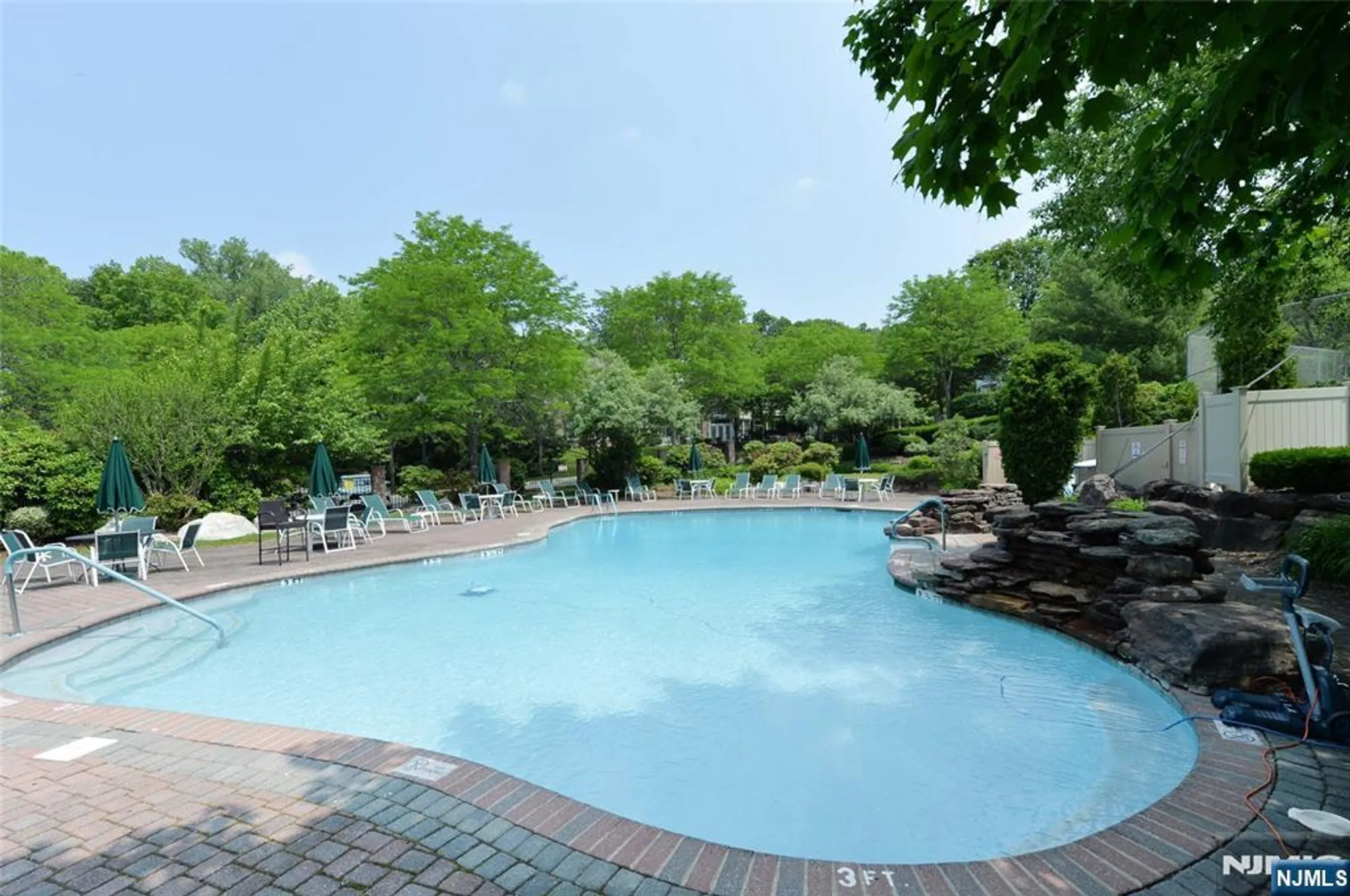 Property Slideshow image 22 of 25 | 103 four seasons dr # 103, Wayne, NJ, 07470