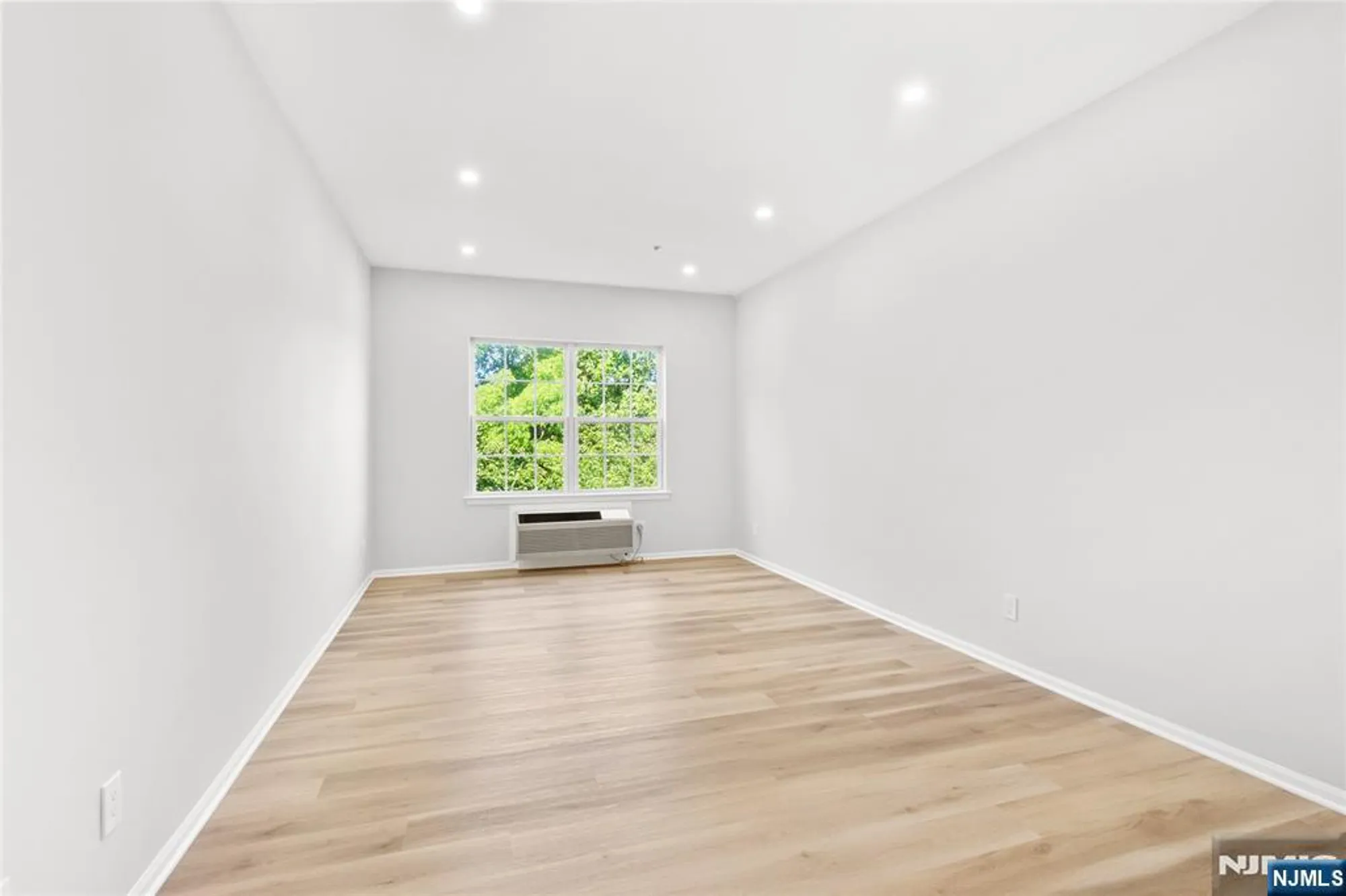 Property Slideshow image 10 of 12 | 1311 richmond rd, West Milford, NJ, 07480