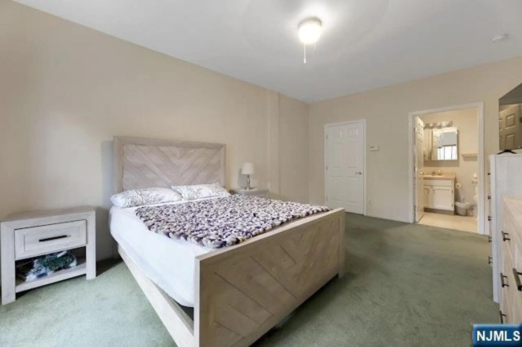 Property Slideshow image 12 of 14 | 7423 richmond rd, West Milford, NJ, 07480