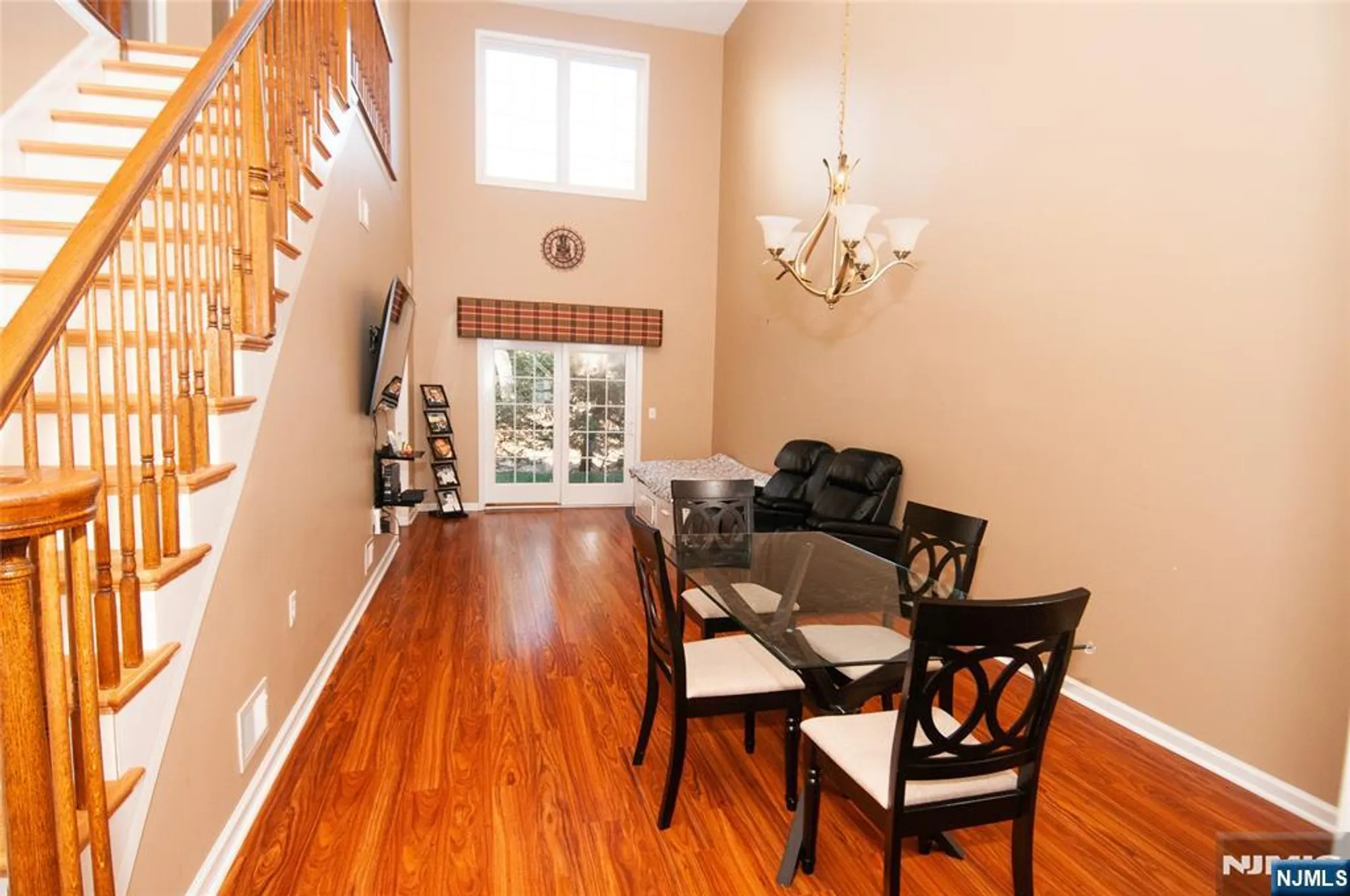Property Slideshow image 12 of 40 | 12 farrington plz, Somerset, NJ, 08873