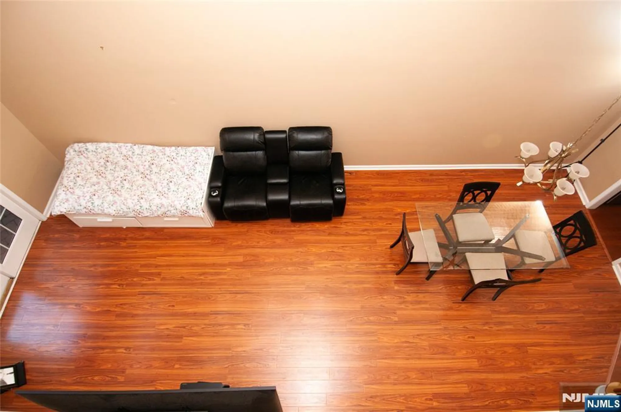 Property Slideshow image 13 of 40 | 12 farrington plz, Somerset, NJ, 08873