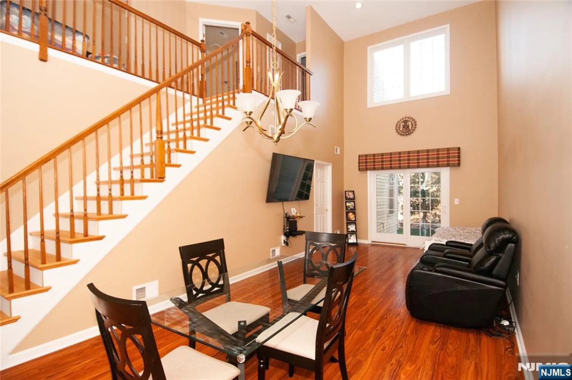 Property Slideshow image 14 of 40 | 12 farrington plz, Somerset, NJ, 08873