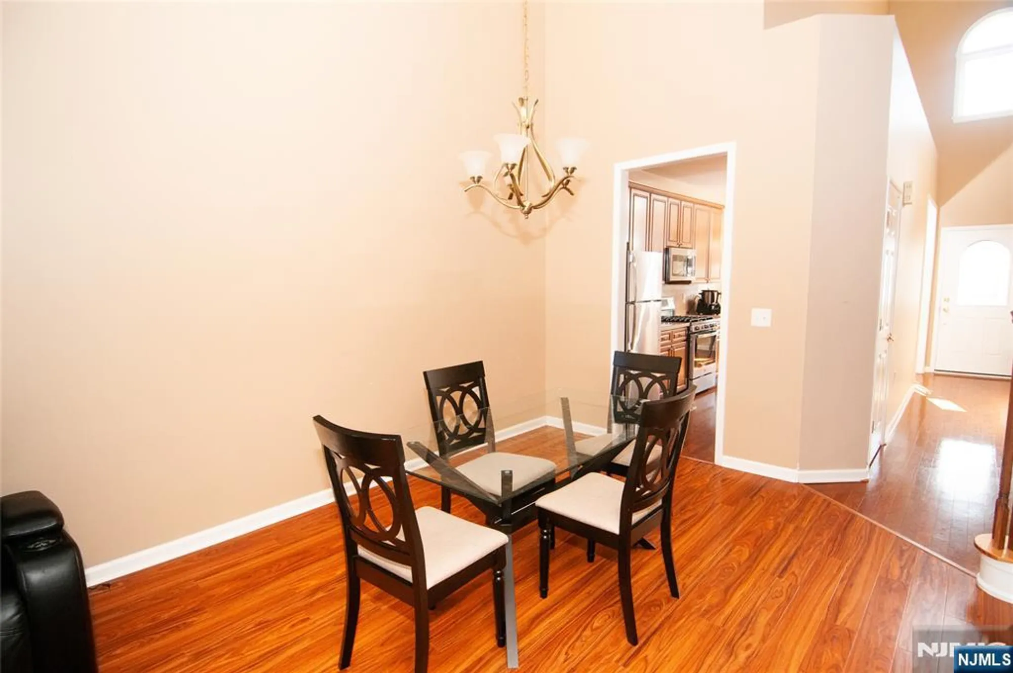 Property Slideshow image 16 of 40 | 12 farrington plz, Somerset, NJ, 08873