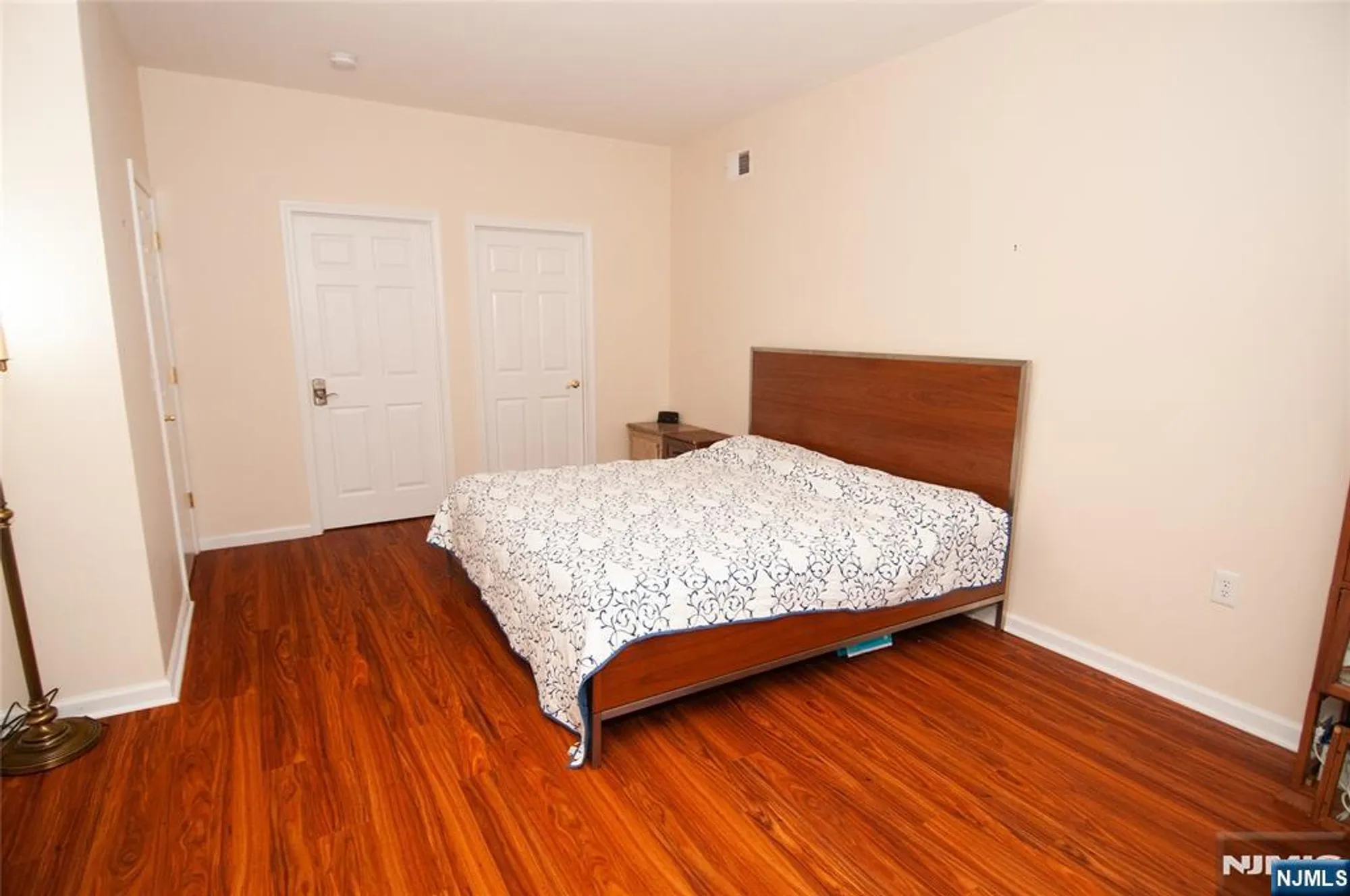 Property Slideshow image 10 of 40 | 12 farrington plz, Somerset, NJ, 08873