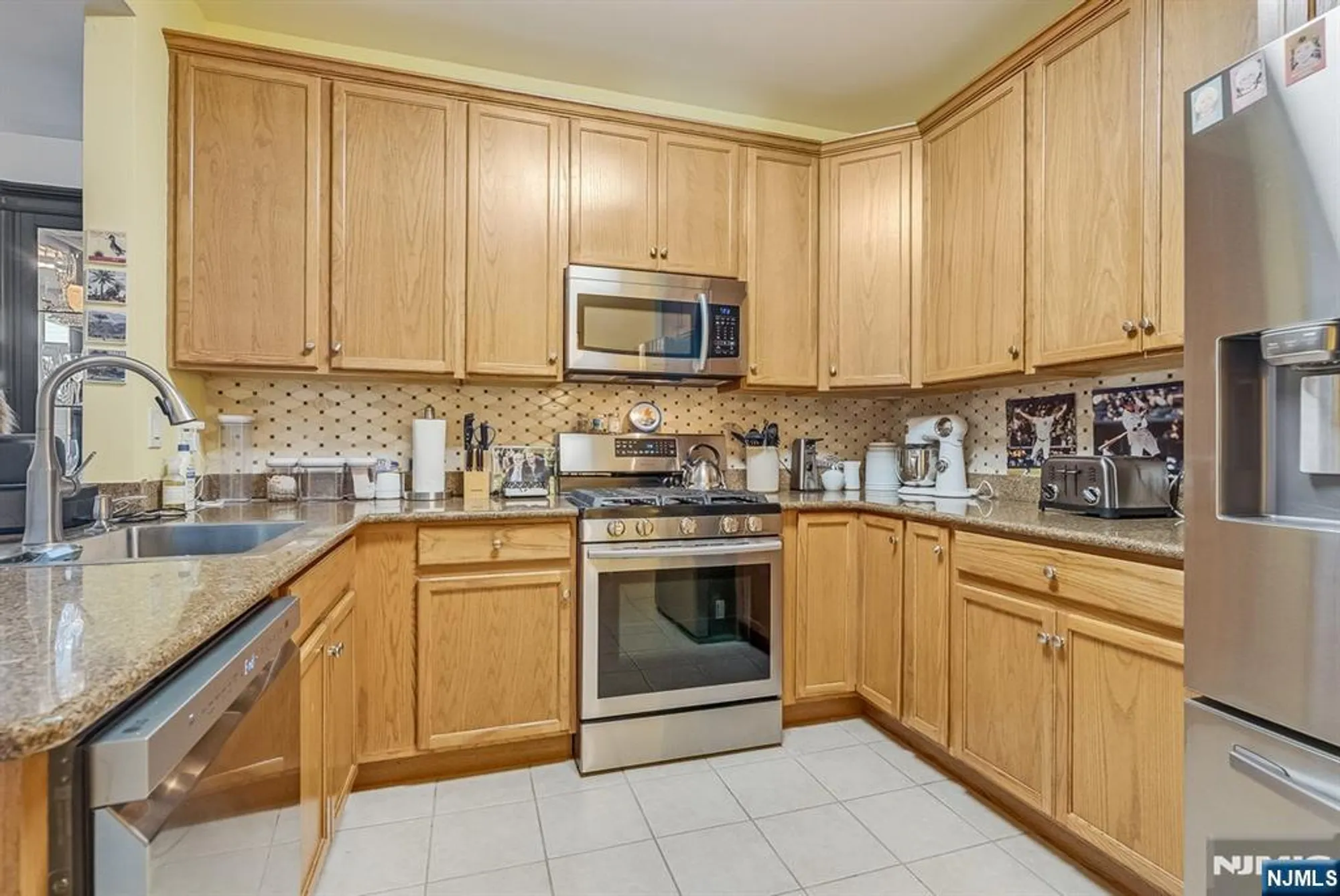 Property Slideshow image 16 of 38 | 8205 harcourt rd # 8205, Clifton, NJ, 07013