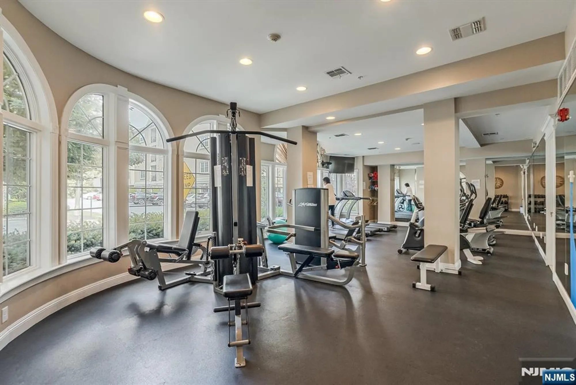 Property Slideshow image 27 of 38 | 8205 harcourt rd # 8205, Clifton, NJ, 07013