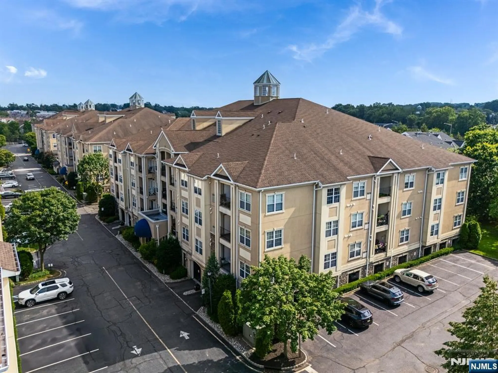 Property Slideshow image 37 of 38 | 8205 harcourt rd # 8205, Clifton, NJ, 07013