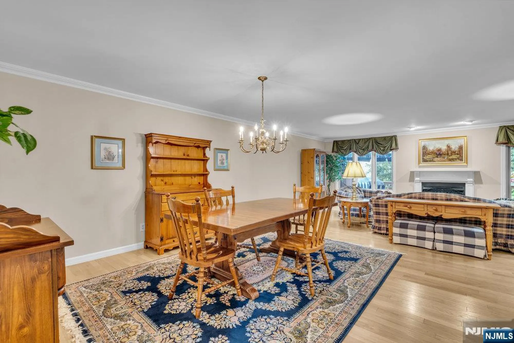Property Slideshow image 17 of 46 | 39 litchult ln, Mahwah, NJ, 07430