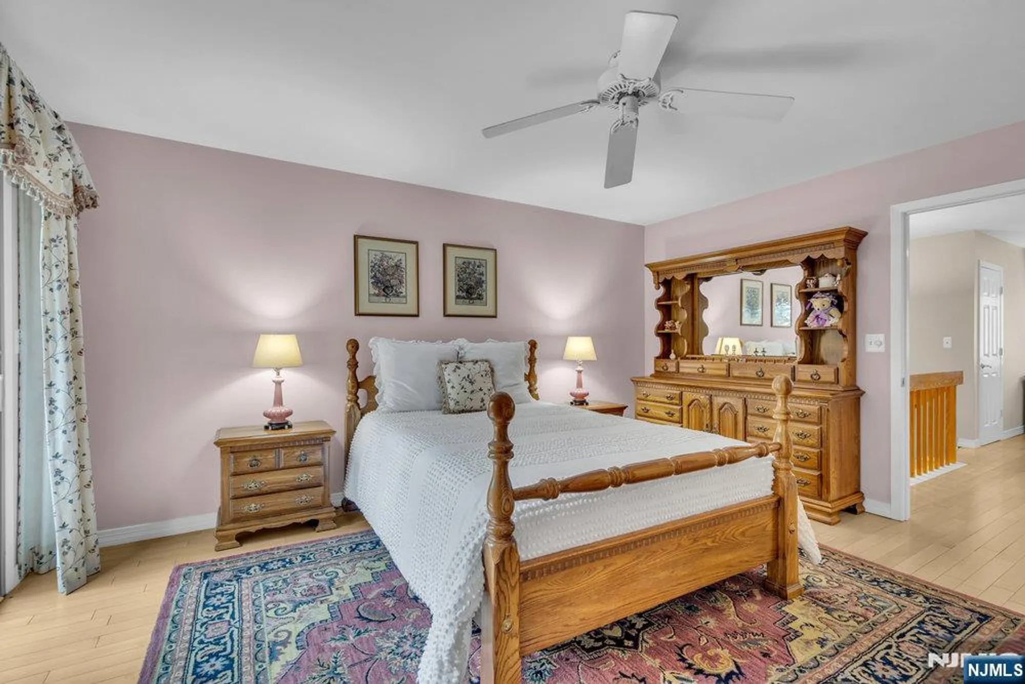 Property Slideshow image 26 of 46 | 39 litchult ln, Mahwah, NJ, 07430