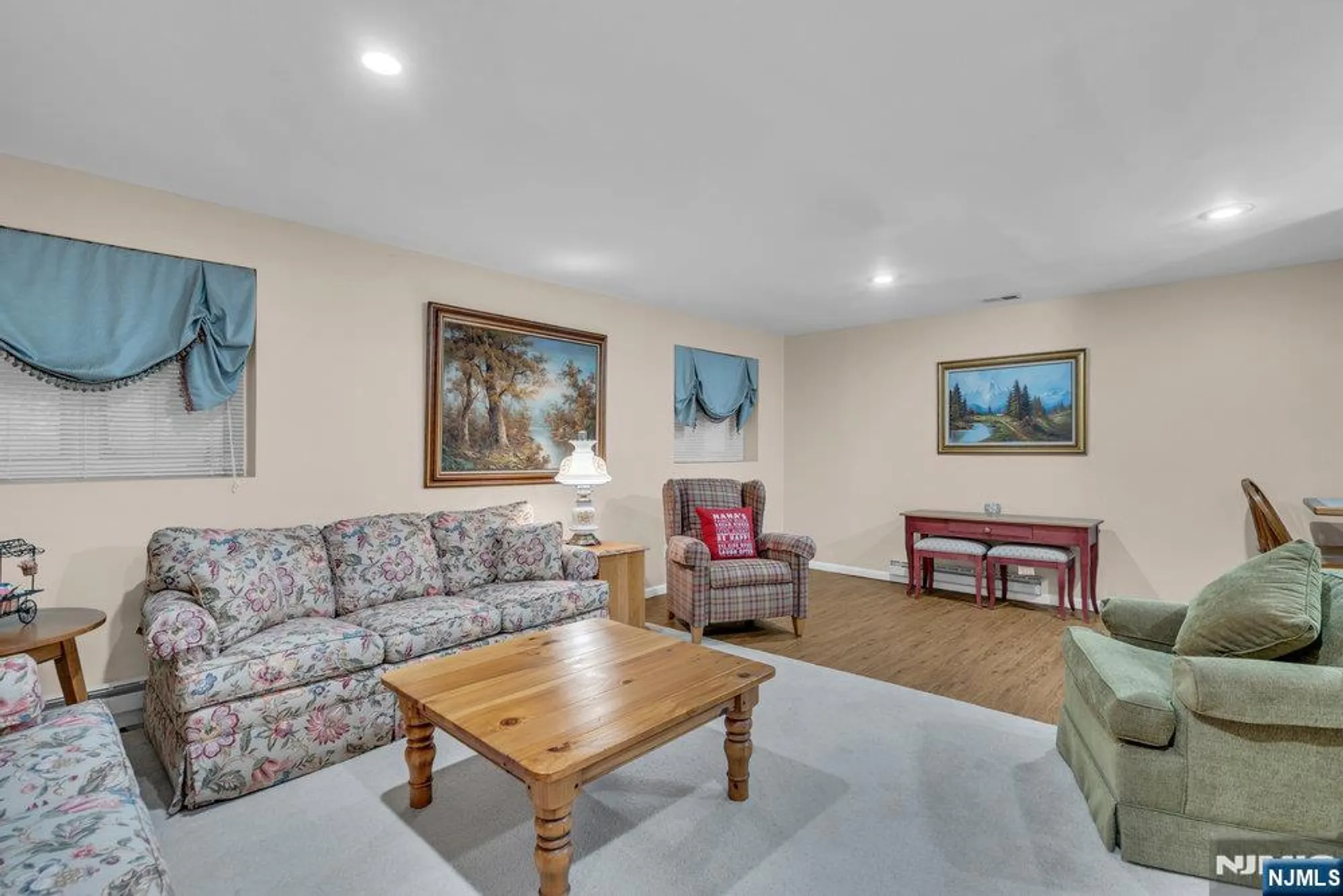 Property Slideshow image 34 of 46 | 39 litchult ln, Mahwah, NJ, 07430