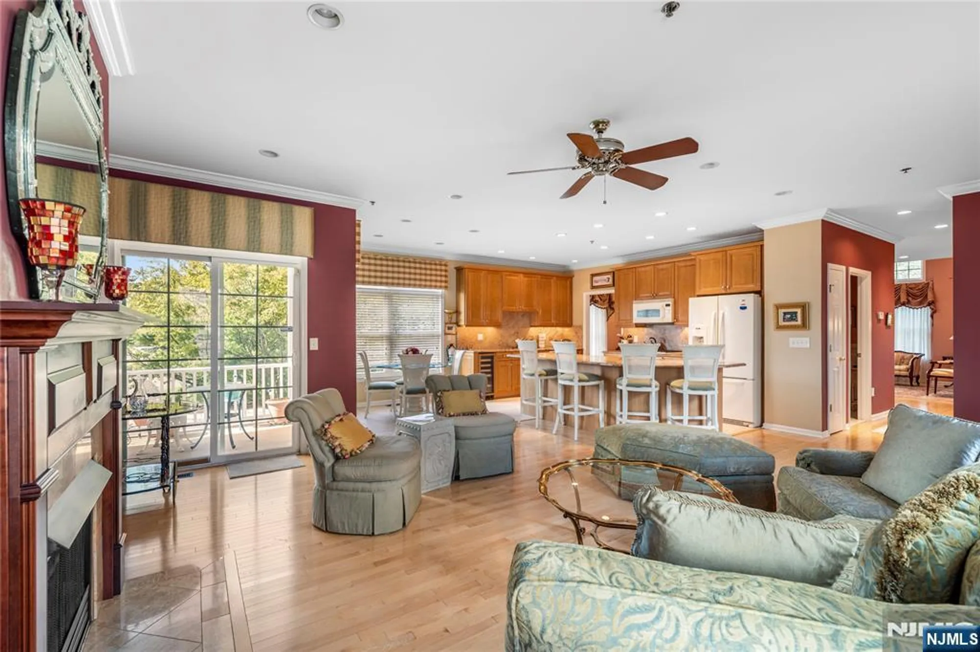 Property Slideshow image 12 of 25 | 105 chestnut ct # 3, Garwood, NJ, 07027