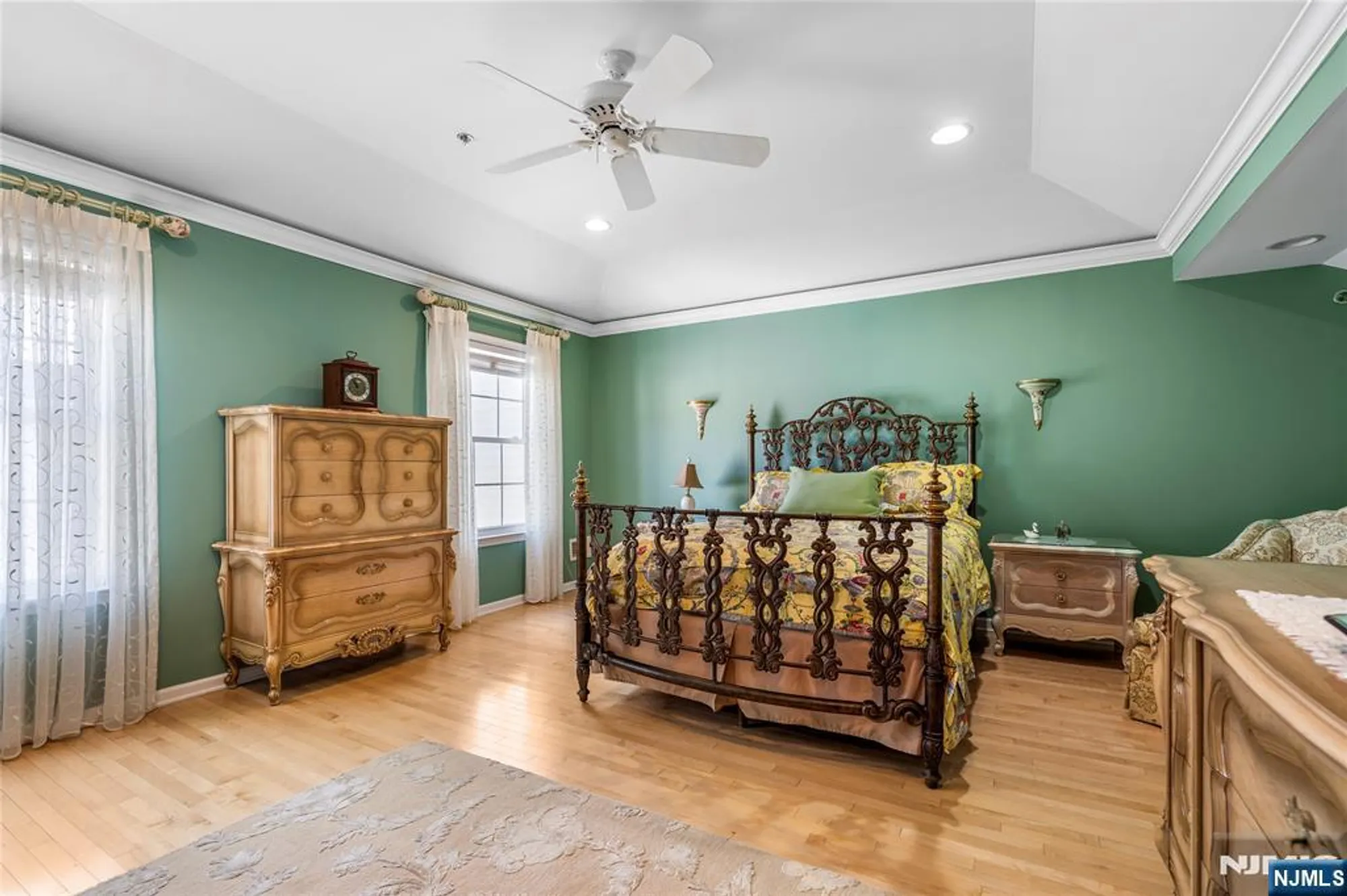 Property Slideshow image 15 of 25 | 105 chestnut ct # 3, Garwood, NJ, 07027