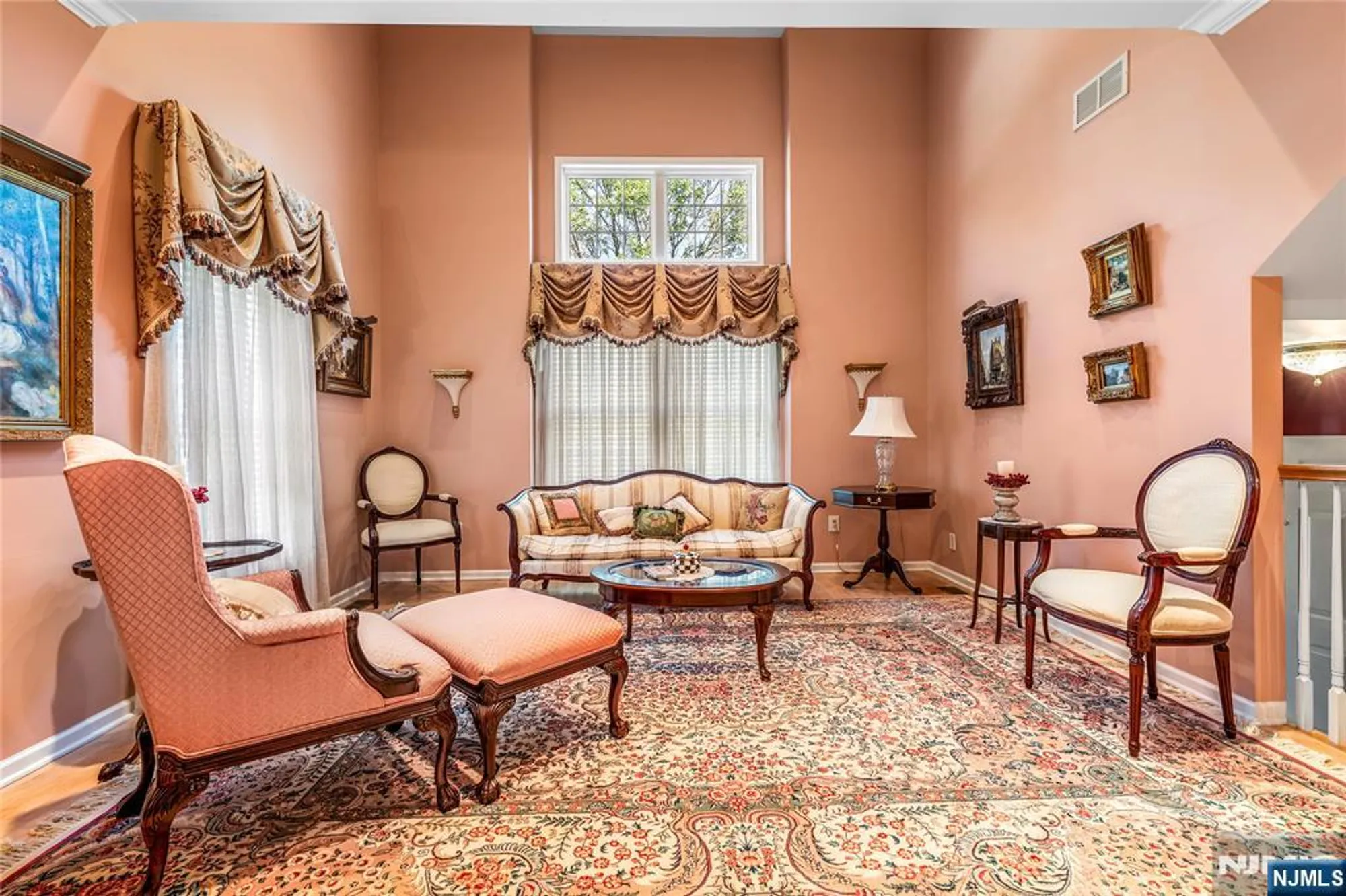 Property Slideshow image 5 of 25 | 105 chestnut ct # 3, Garwood, NJ, 07027