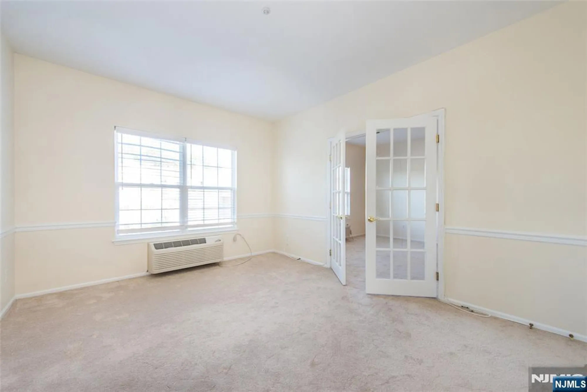 Property Slideshow image 12 of 29 | 2 richmond rd 210, West Milford, NJ, 07480