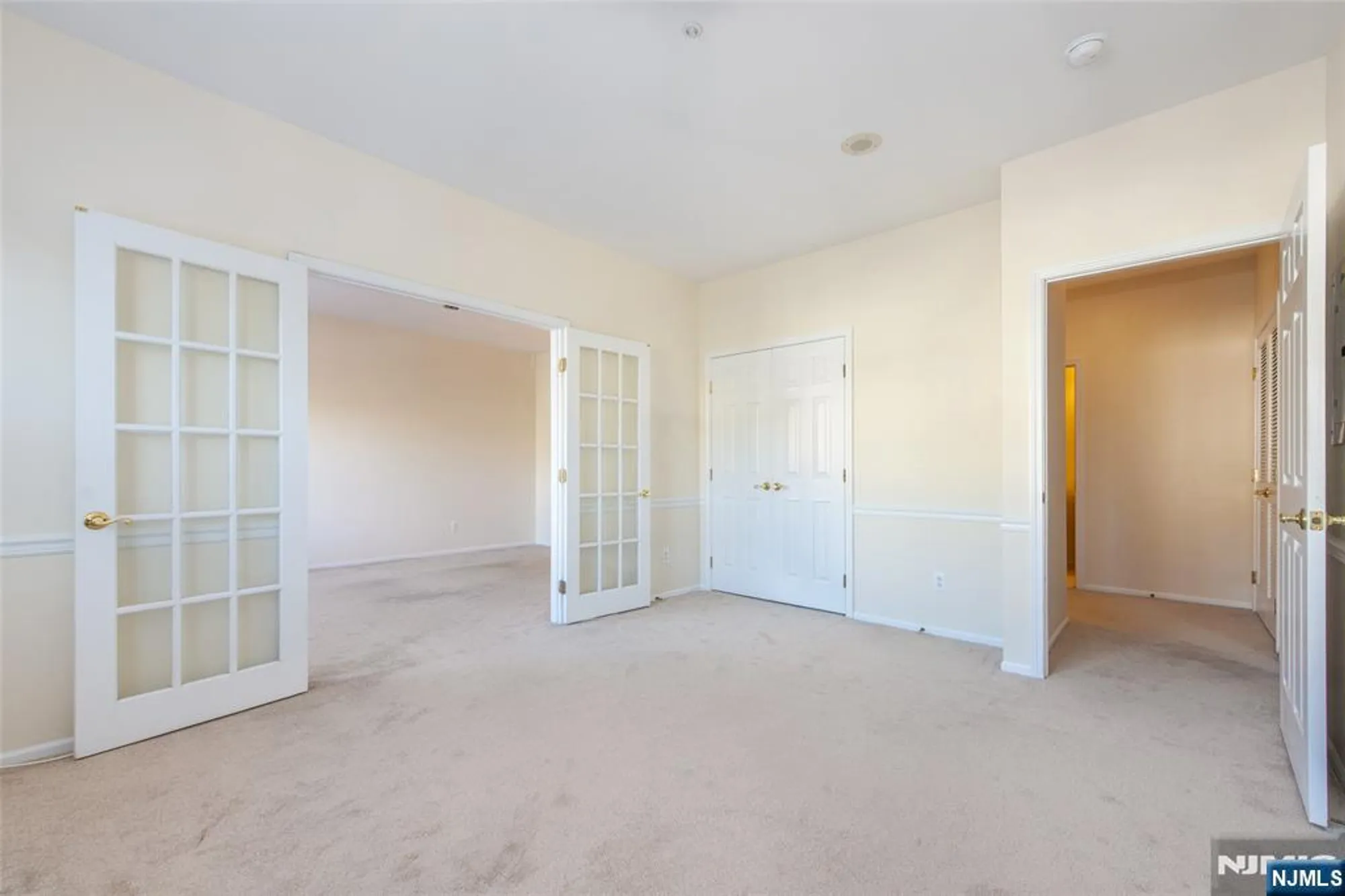 Property Slideshow image 14 of 29 | 2 richmond rd 210, West Milford, NJ, 07480