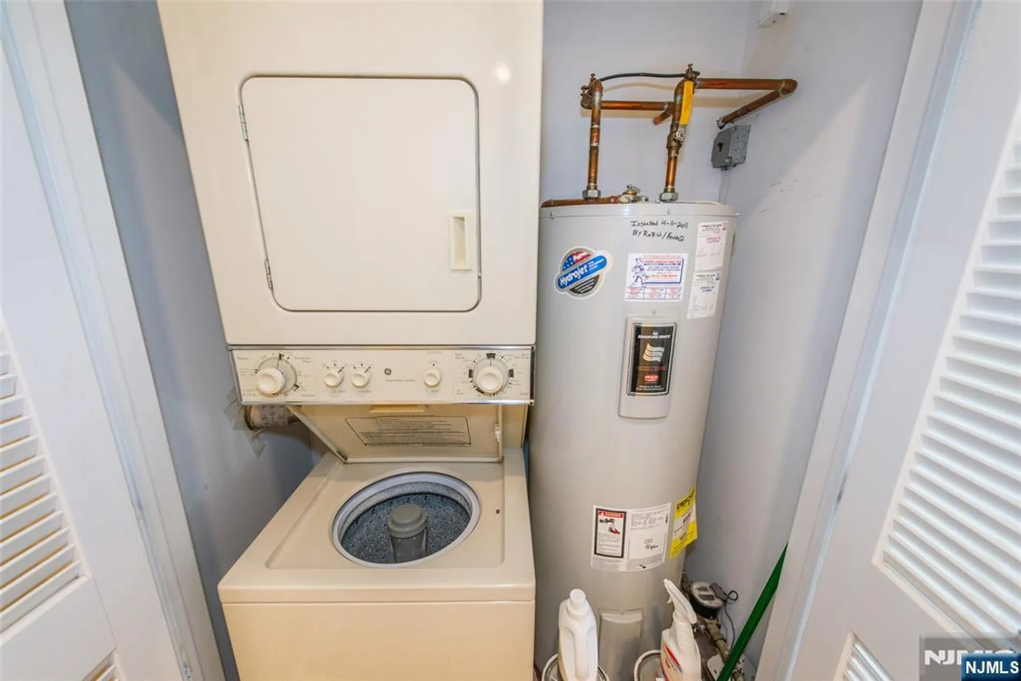 Property Slideshow image 21 of 29 | 2 richmond rd 210, West Milford, NJ, 07480