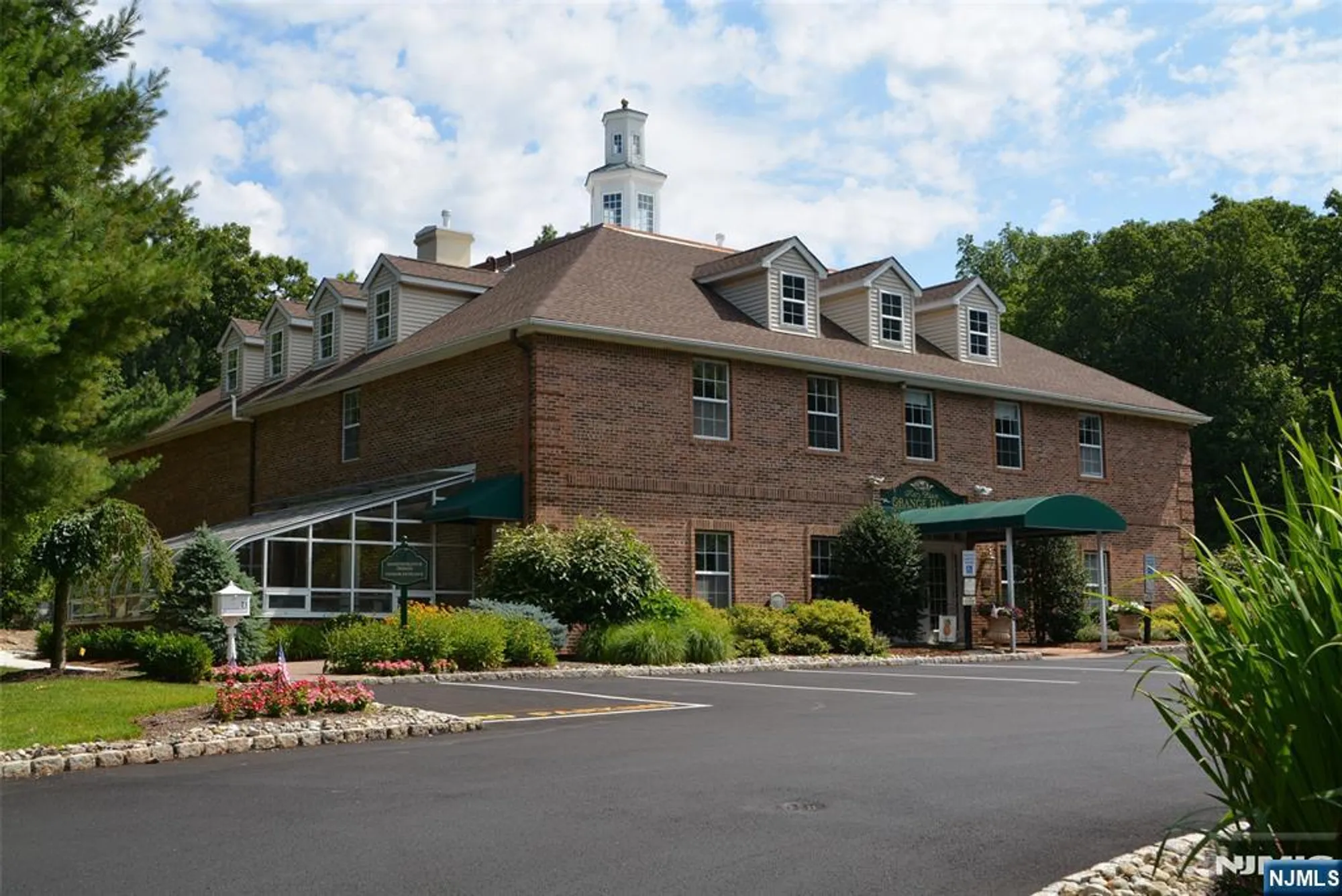 Property Slideshow image 23 of 29 | 2 richmond rd 210, West Milford, NJ, 07480