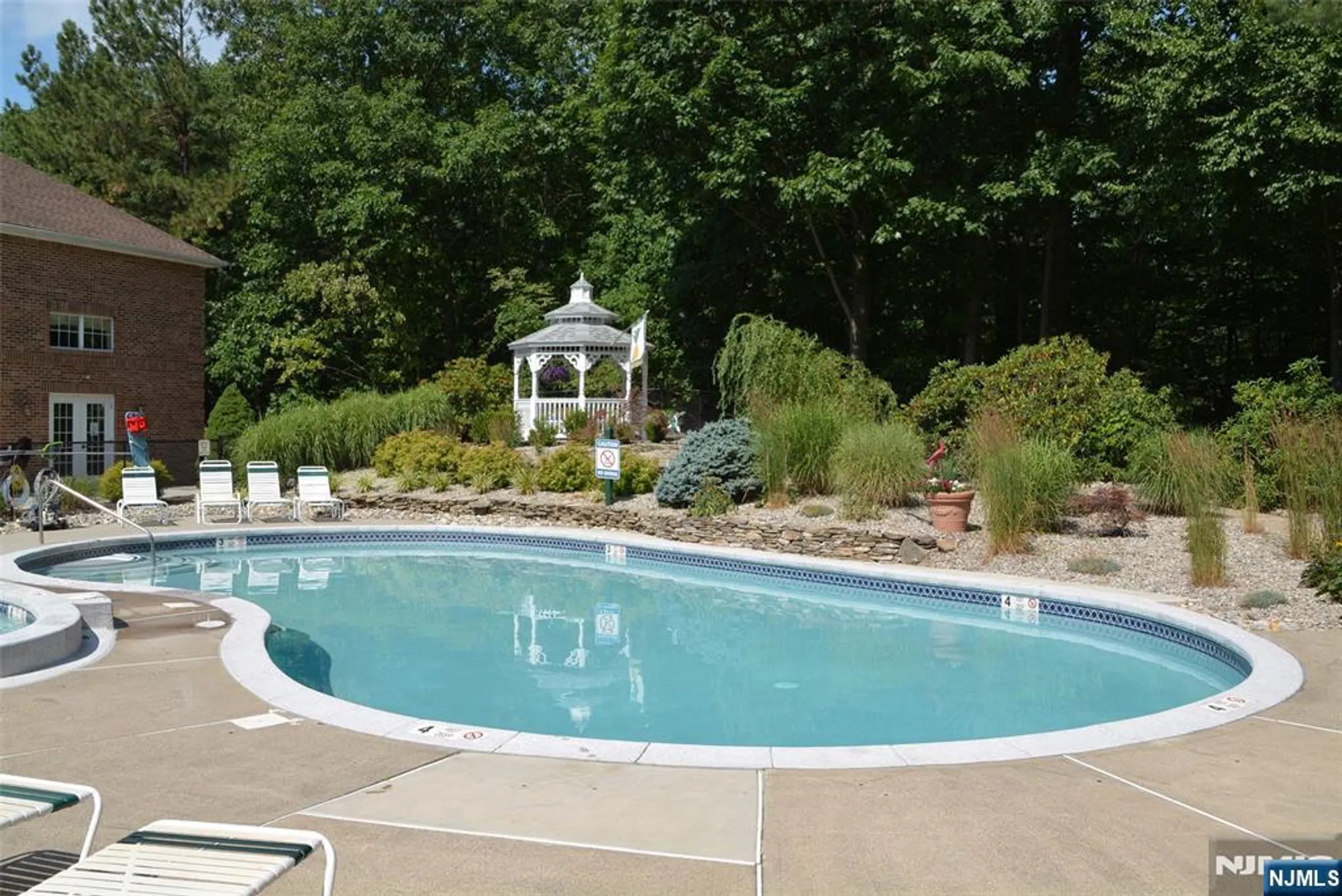 Property Slideshow image 24 of 29 | 2 richmond rd 210, West Milford, NJ, 07480