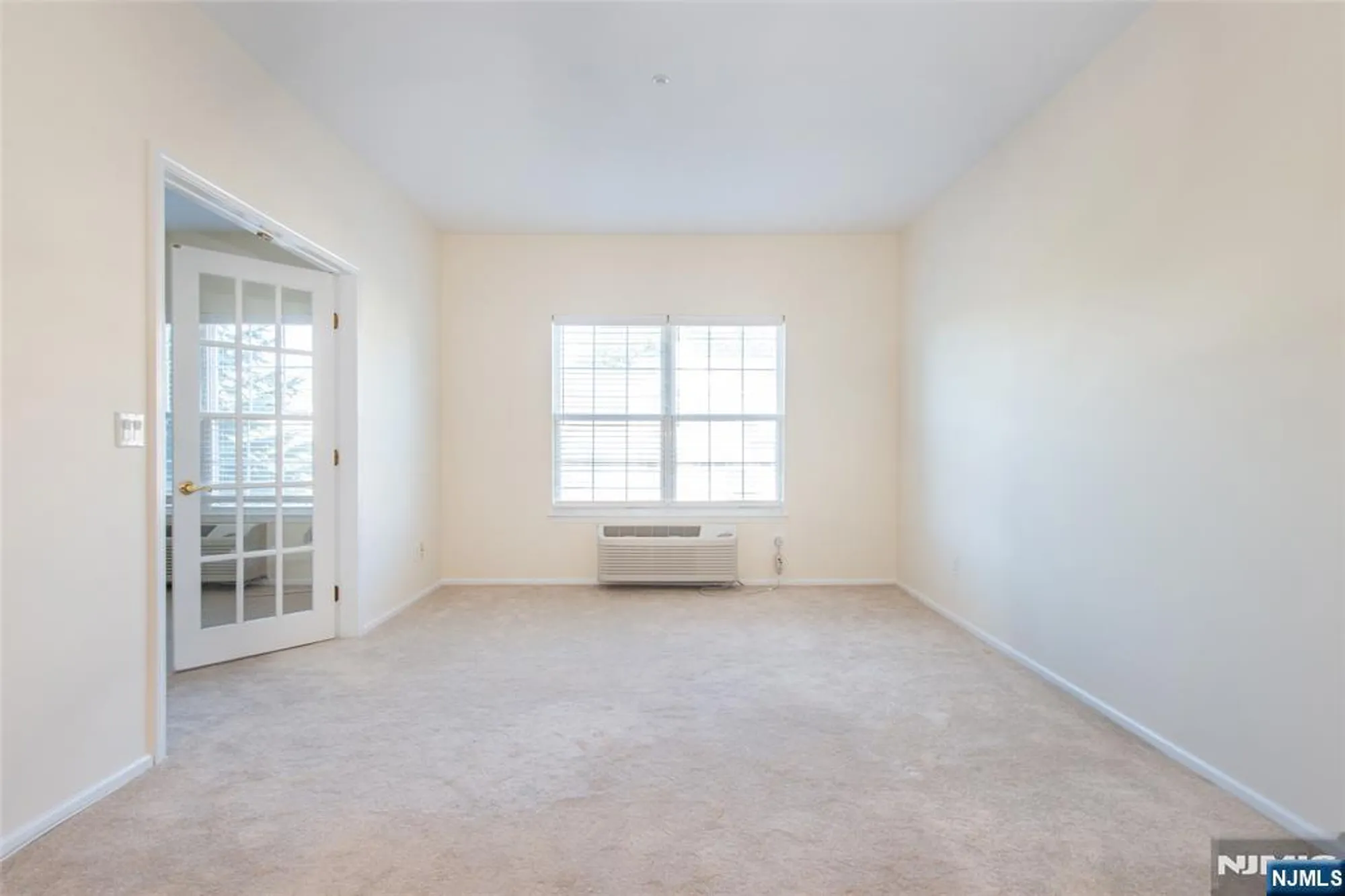 Property Slideshow image 6 of 29 | 2 richmond rd 210, West Milford, NJ, 07480