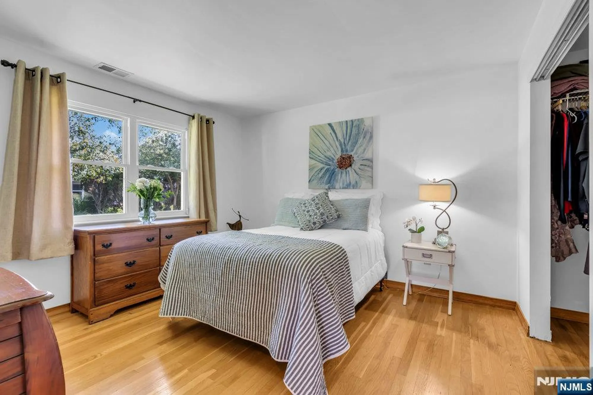 Property Slideshow image 11 of 19 | 219 mohican ln, Little Egg Harbor Twp, NJ, 08087