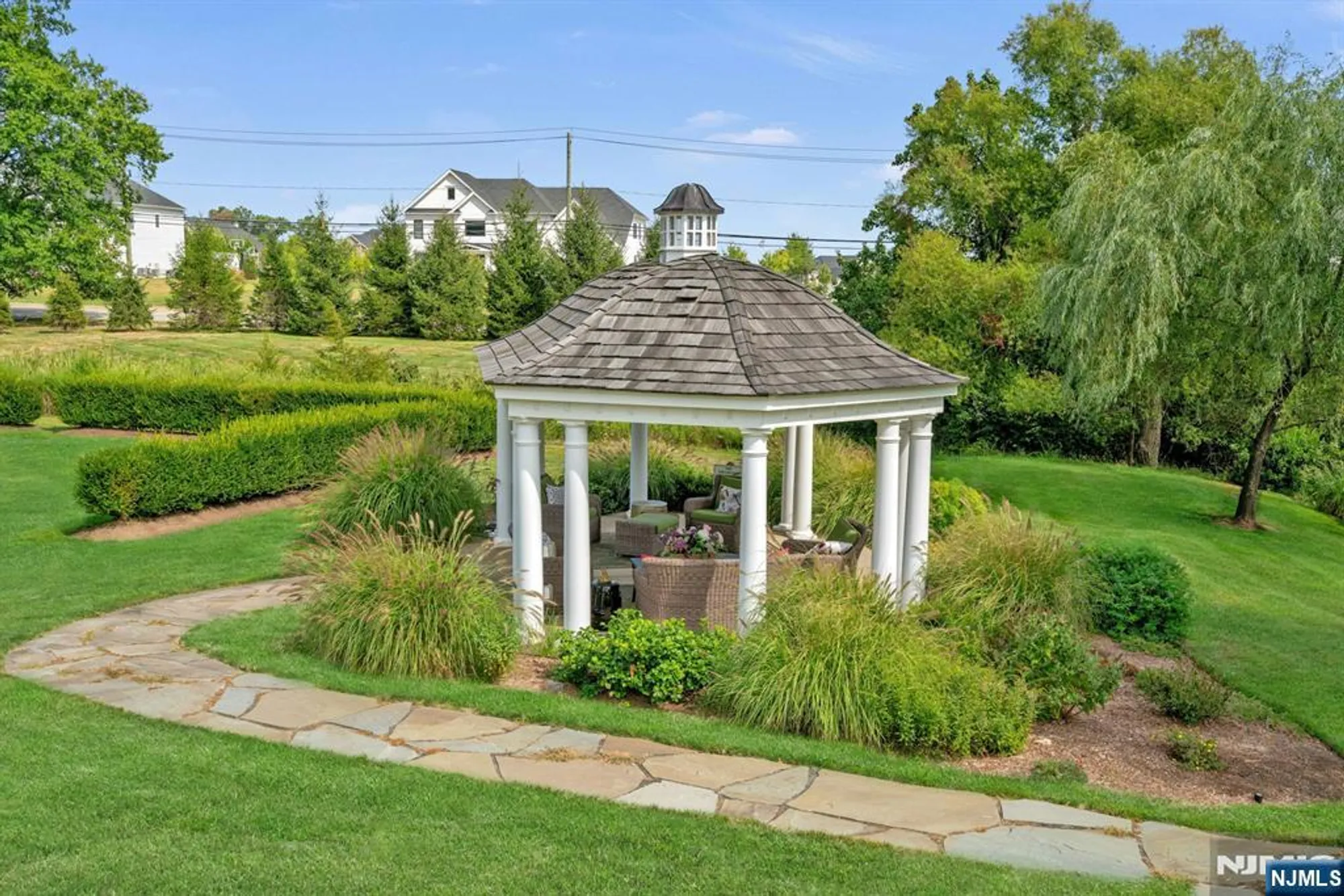 Property Slideshow image 32 of 32 | 49 litchult ln, Mahwah, NJ, 07430