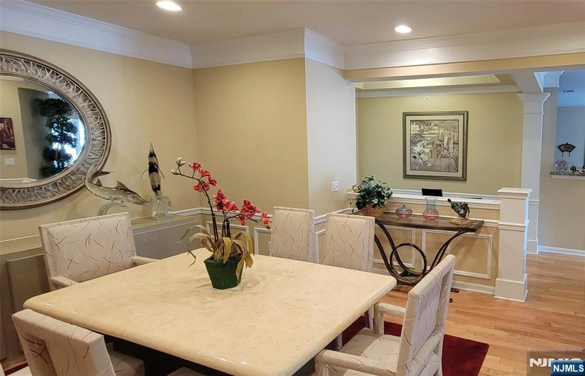 Property Slideshow image 11 of 33 | 7414 warrens way deeded parking, Wanaque, NJ, 07465
