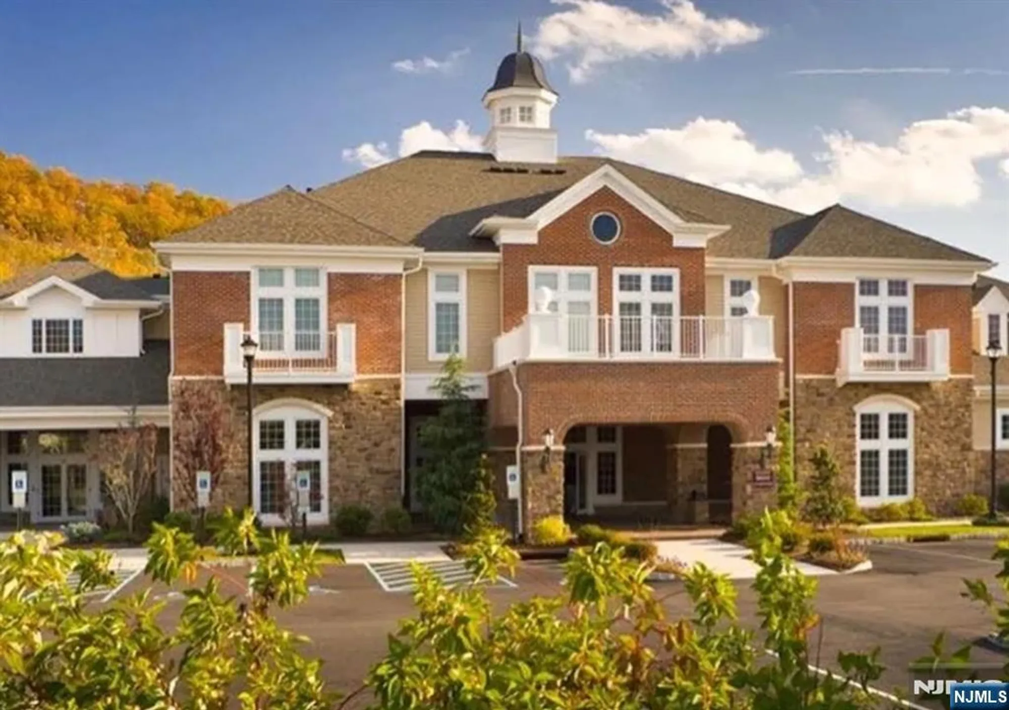 Property Slideshow image 28 of 33 | 7414 warrens way deeded parking, Wanaque, NJ, 07465