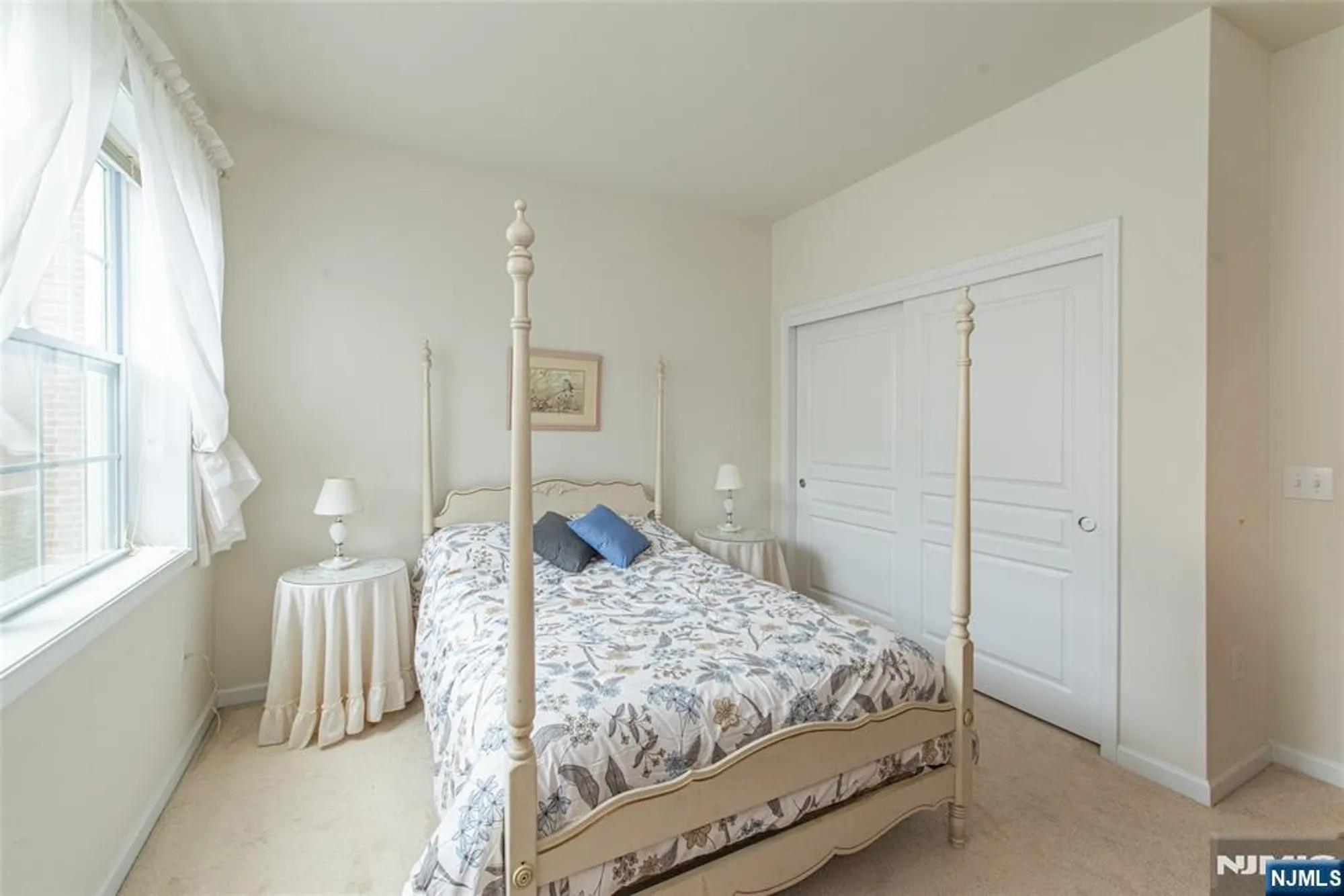 Property Slideshow image 4 of 30 | 1116 warrens way, Wanaque, NJ, 07465