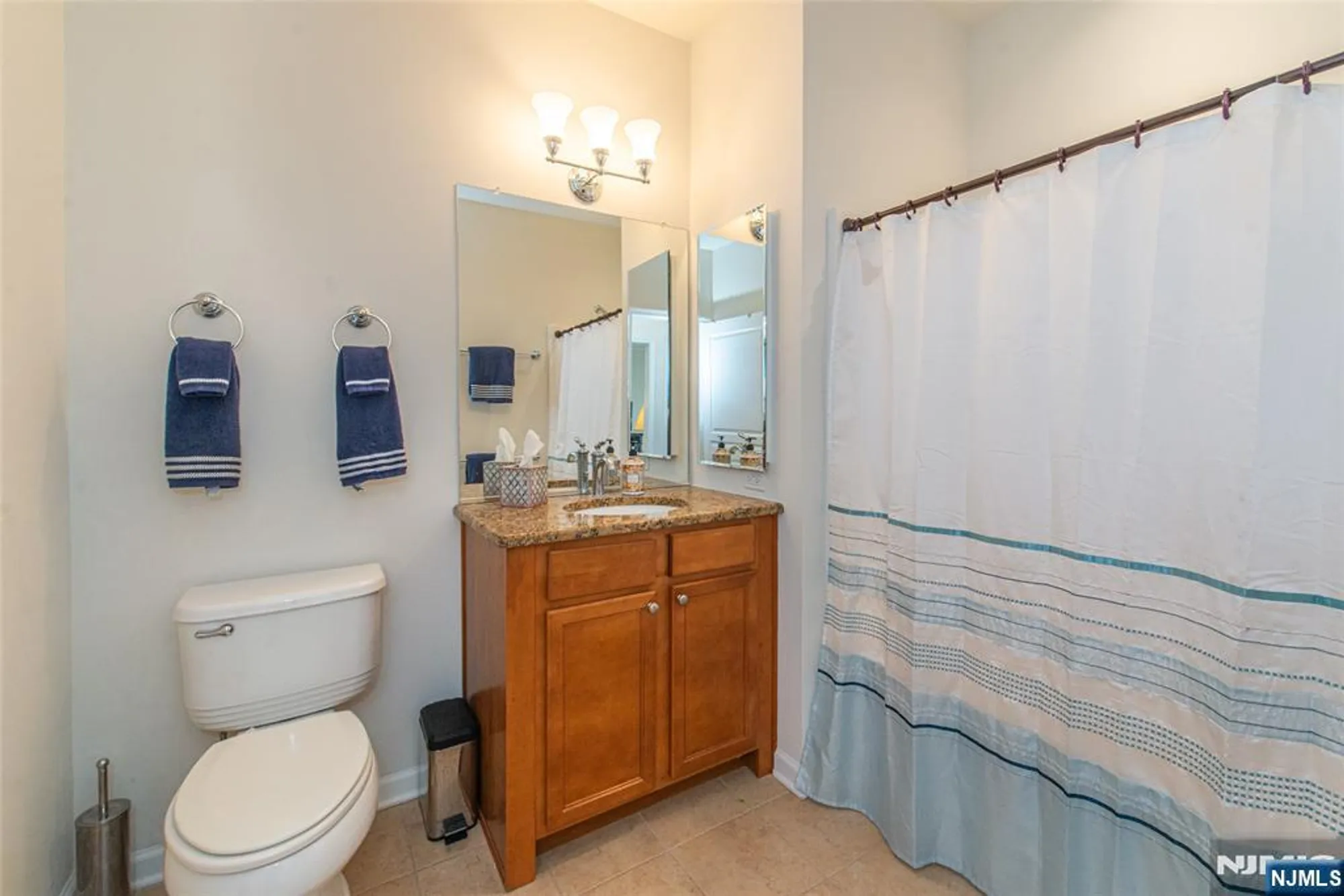 Property Slideshow image 5 of 30 | 1116 warrens way, Wanaque, NJ, 07465