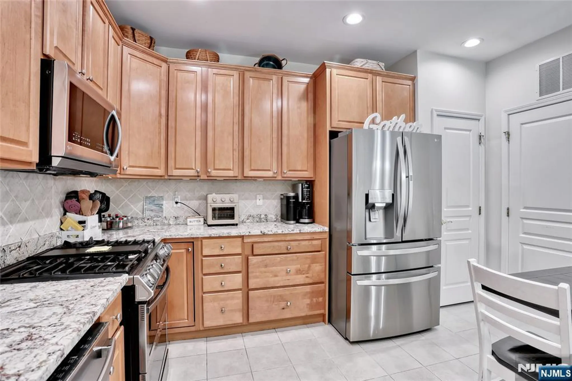 Property Slideshow image 12 of 35 | 8415 warrens way, Wanaque, NJ, 07465