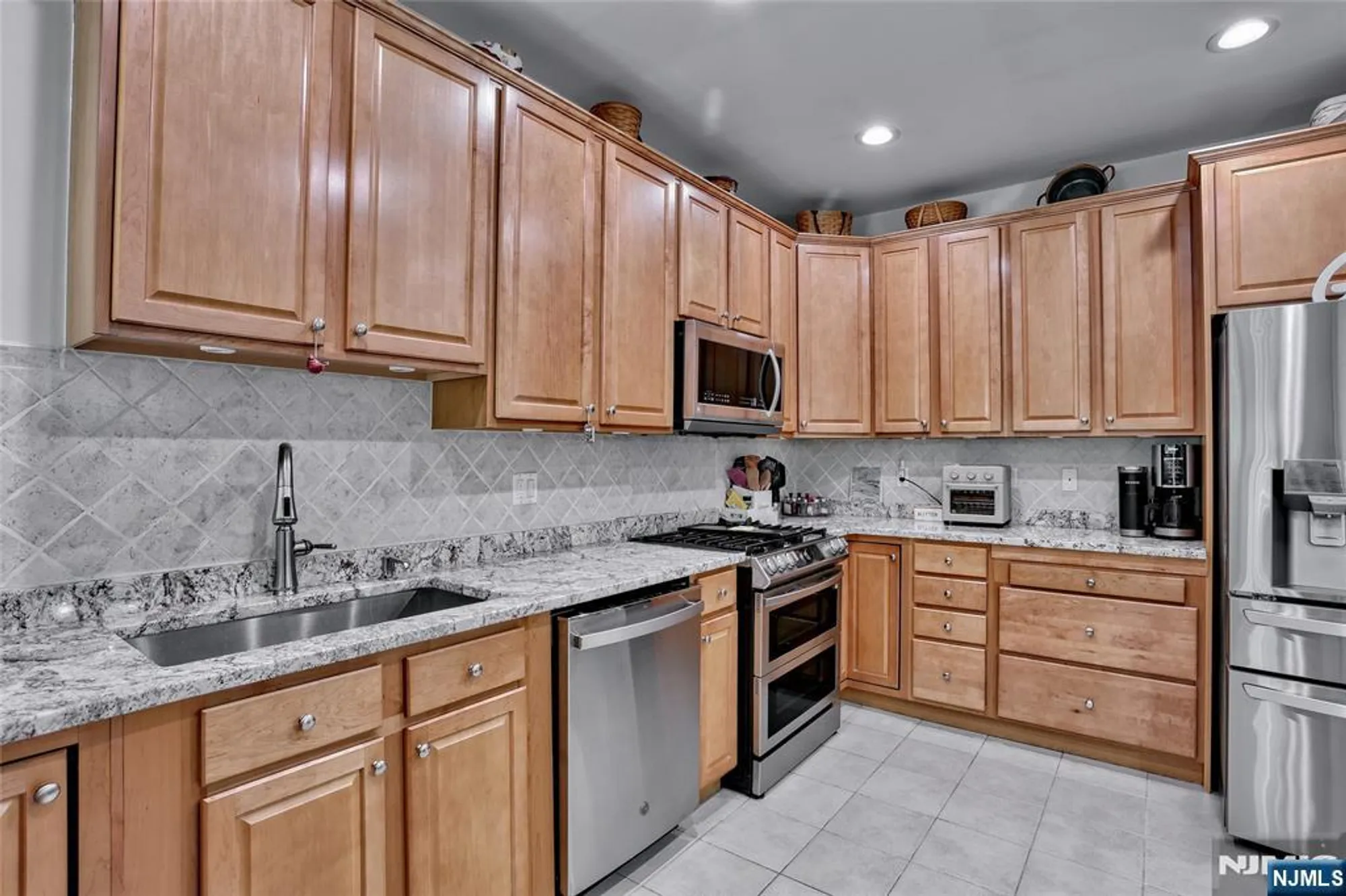 Property Slideshow image 13 of 35 | 8415 warrens way, Wanaque, NJ, 07465