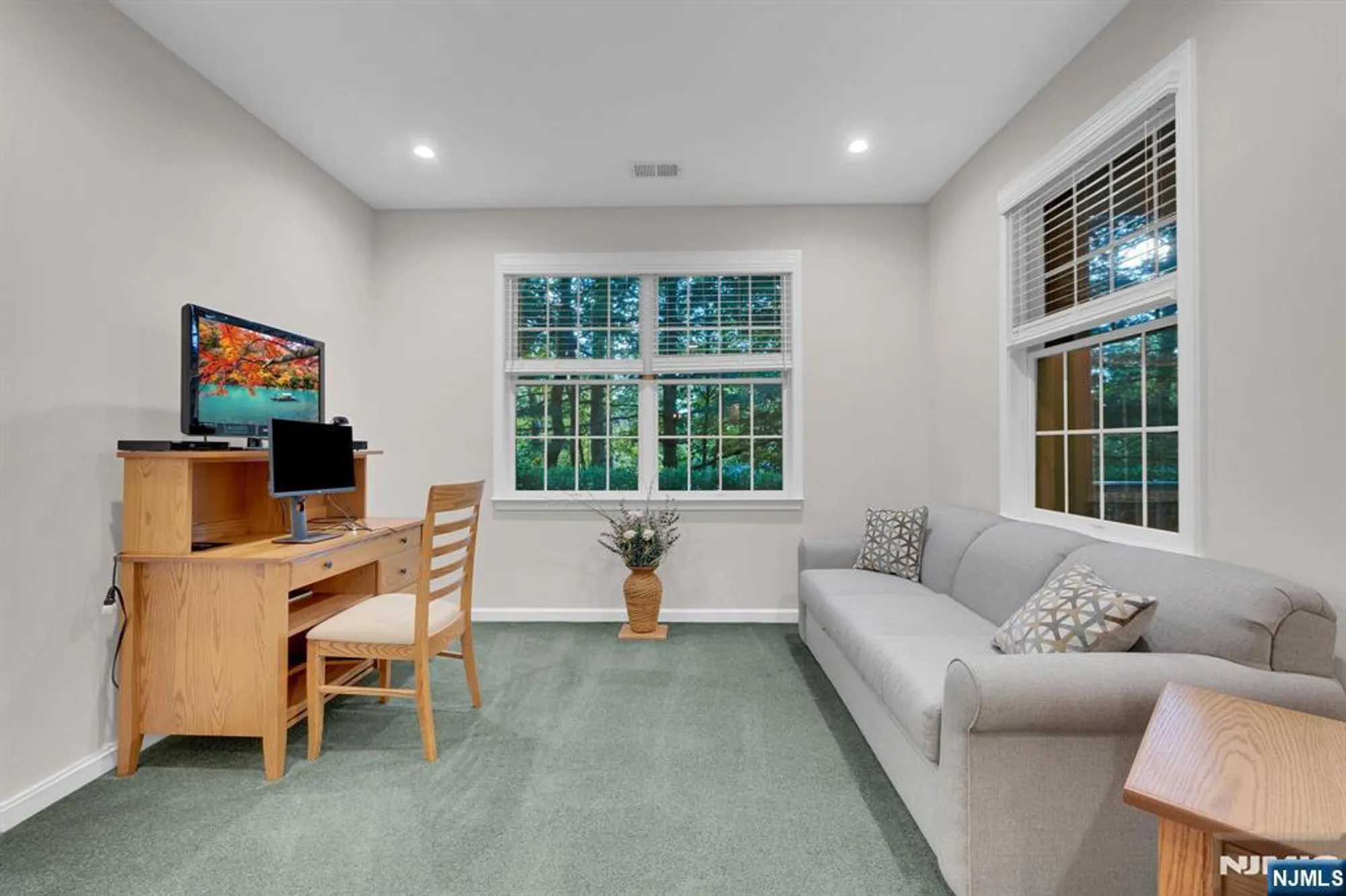 Property Slideshow image 11 of 34 | 7 ridgeview ln, Mount Arlington, NJ, 07856